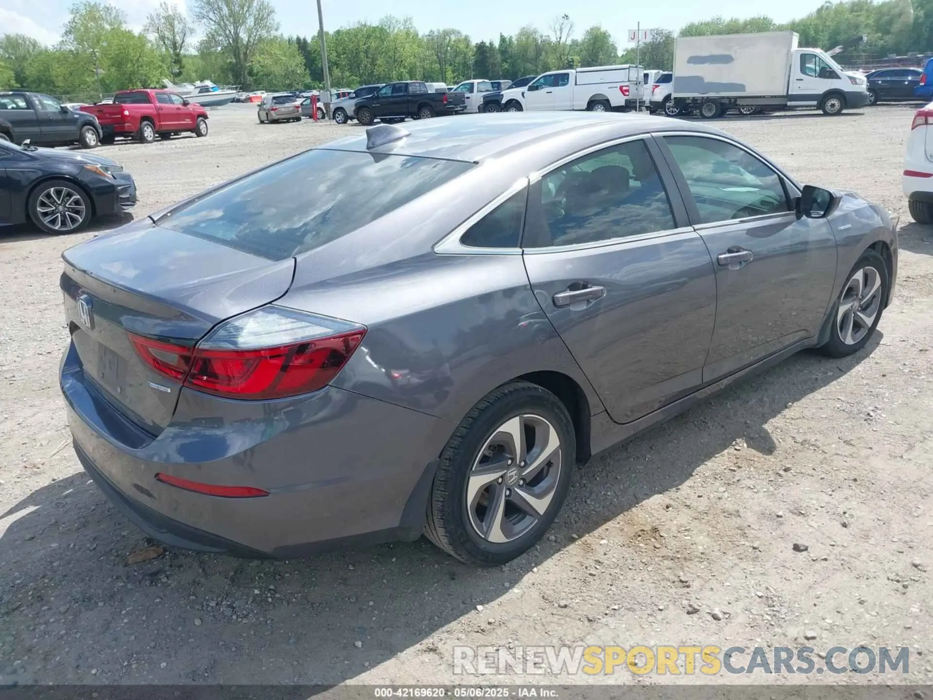 4 fotografías del automóvil dañado 19XZE4F16KE011059 HONDA INSIGHT 2019