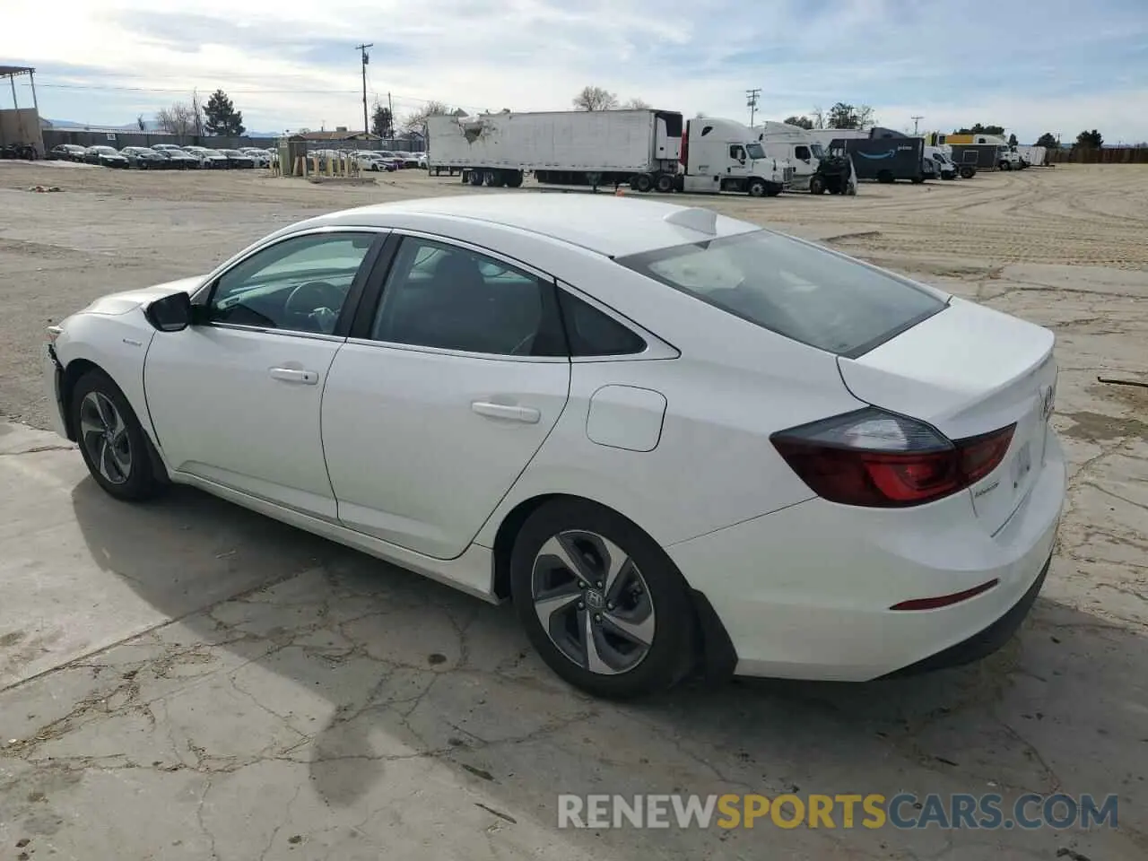 2 fotografías del automóvil dañado 19XZE4F16KE023714 HONDA INSIGHT 2019
