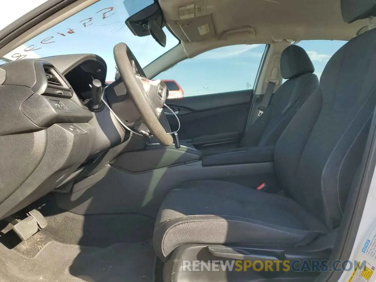 7 fotografías del automóvil dañado 19XZE4F18KE004744 HONDA INSIGHT 2019