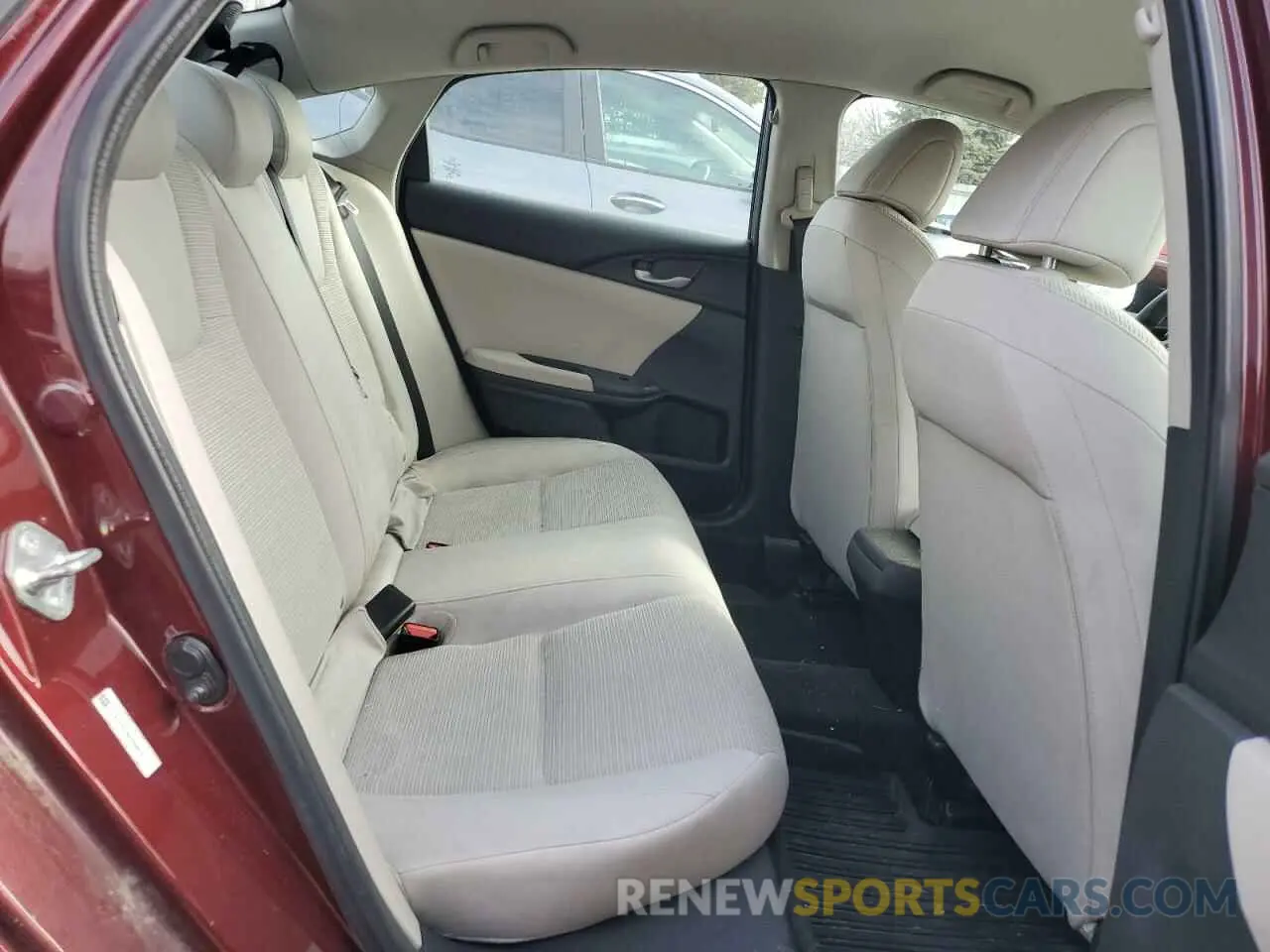 10 fotografías del automóvil dañado 19XZE4F18KE008874 HONDA INSIGHT 2019