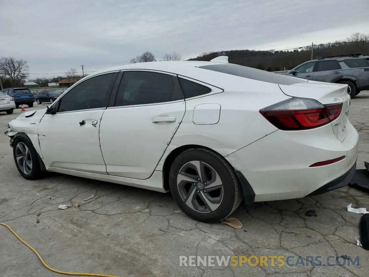2 fotografías del automóvil dañado 19XZE4F52KE003849 HONDA INSIGHT 2019