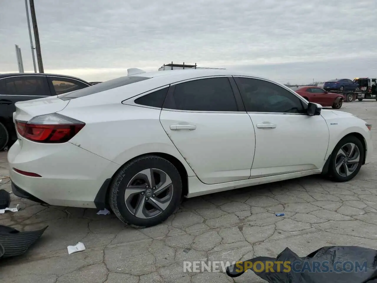 3 fotografías del automóvil dañado 19XZE4F52KE003849 HONDA INSIGHT 2019