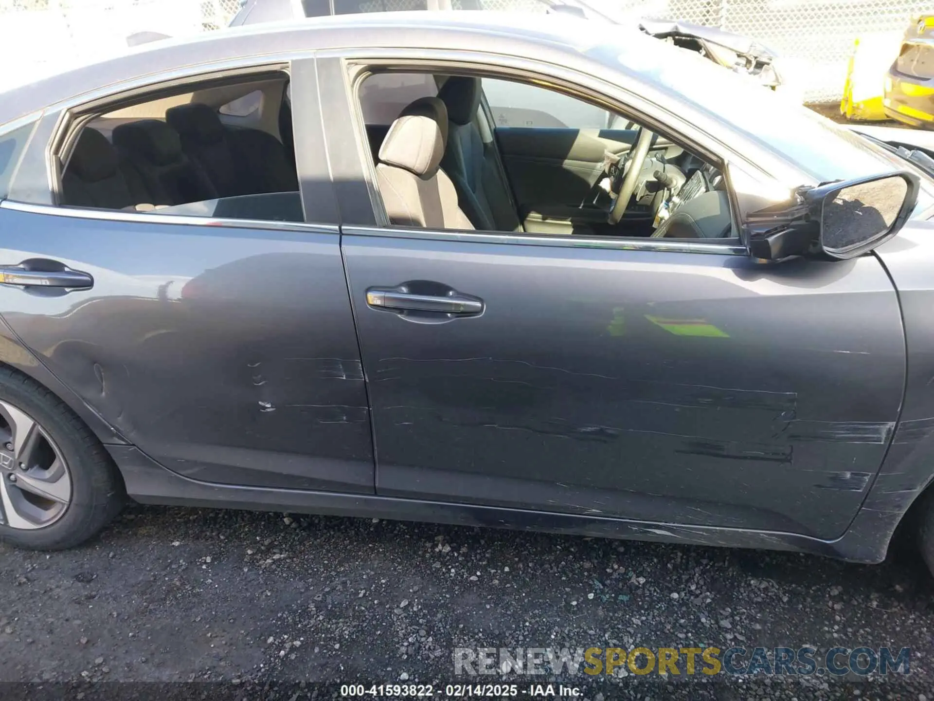 12 fotografías del automóvil dañado 19XZE4F53KE032762 HONDA INSIGHT 2019