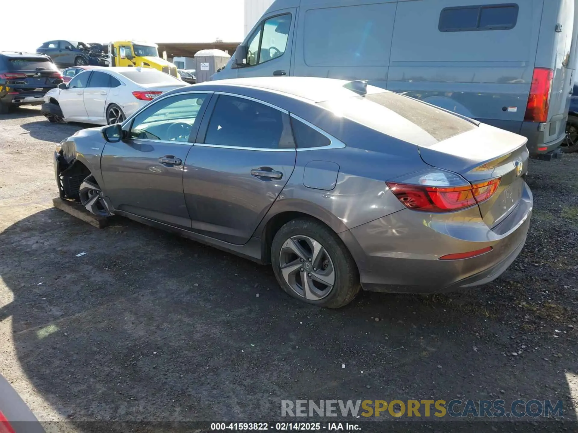 3 fotografías del automóvil dañado 19XZE4F53KE032762 HONDA INSIGHT 2019