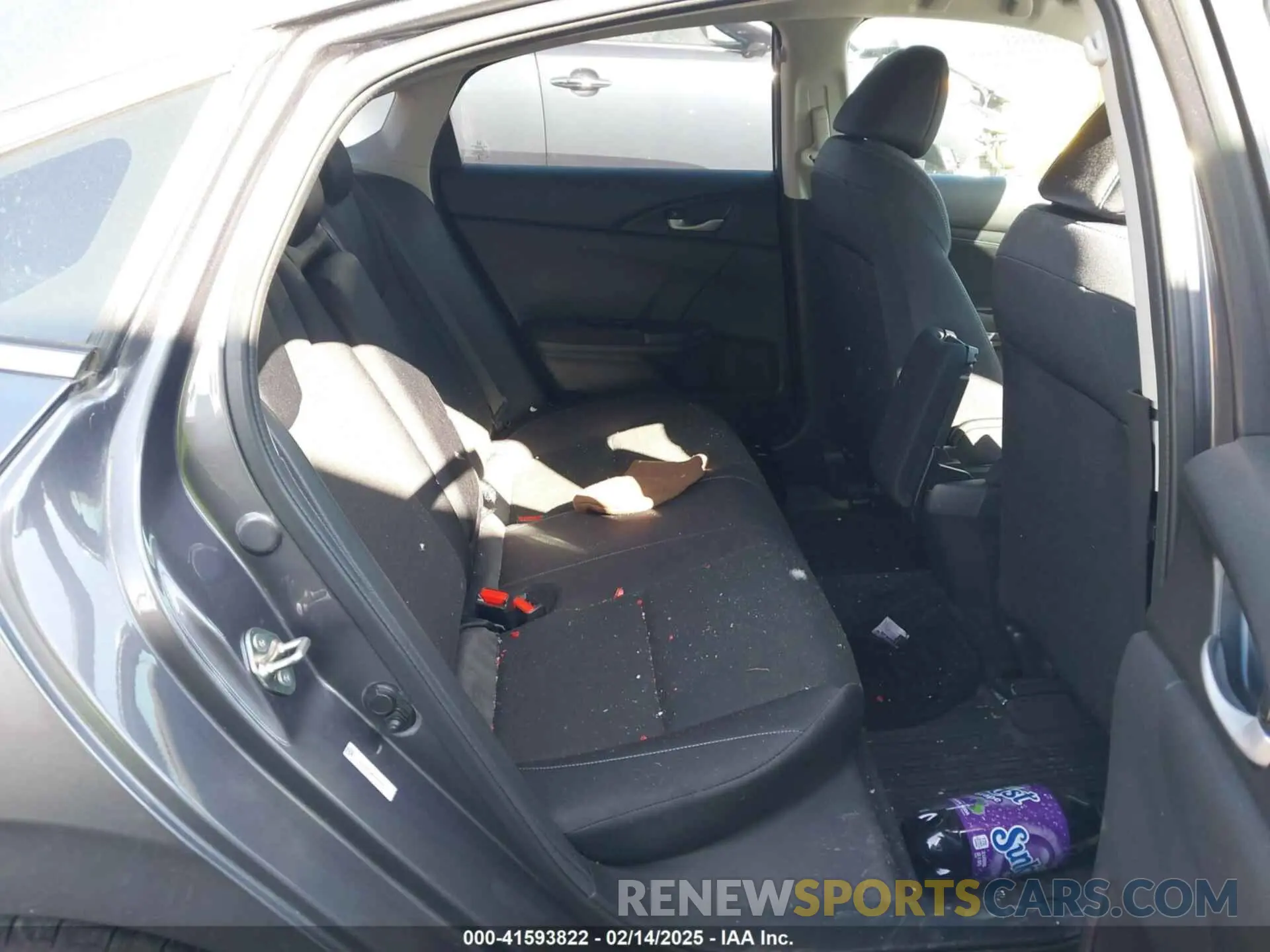 8 fotografías del automóvil dañado 19XZE4F53KE032762 HONDA INSIGHT 2019