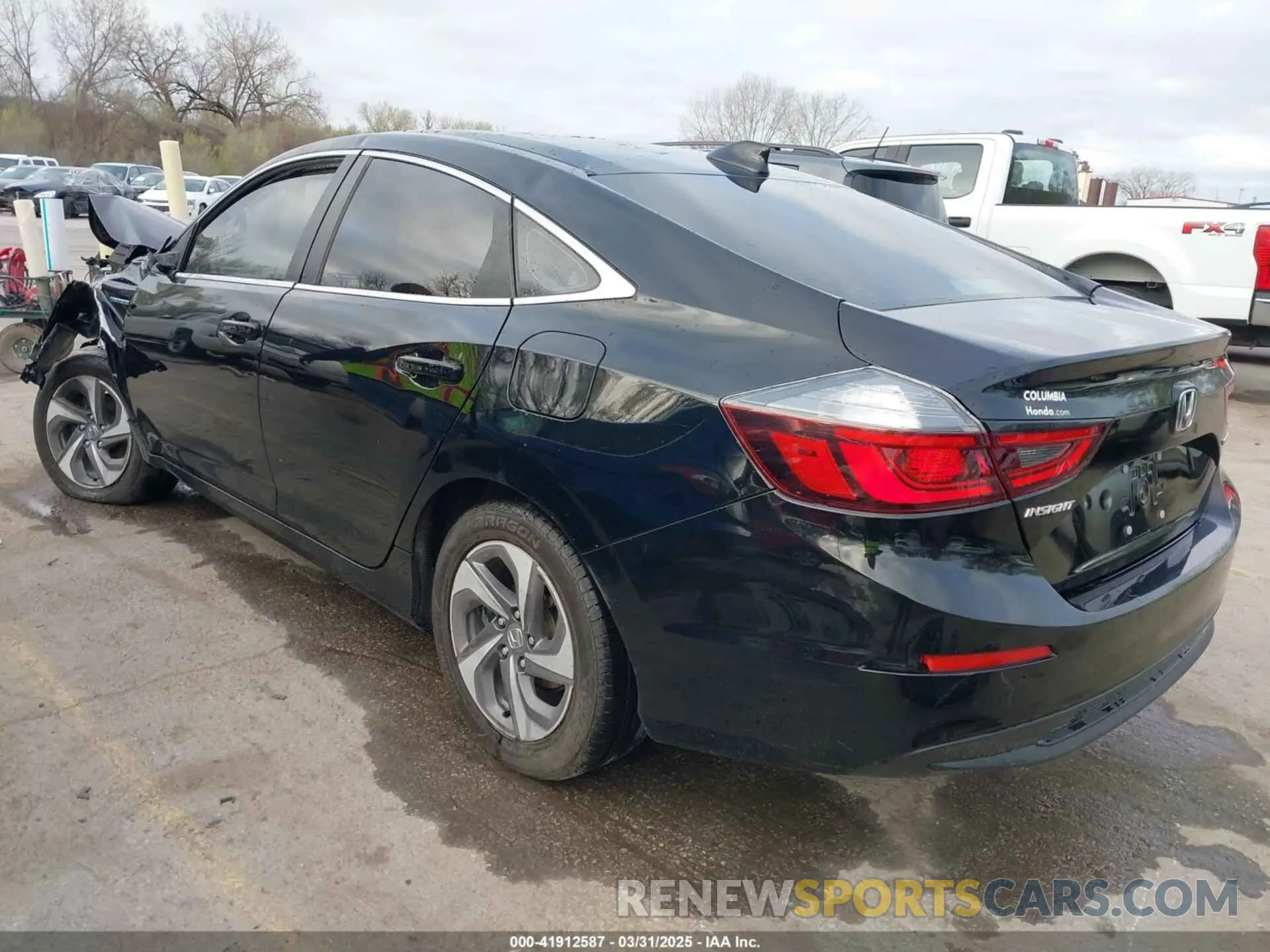 3 fotografías del automóvil dañado 19XZE4F54KE024461 HONDA INSIGHT 2019