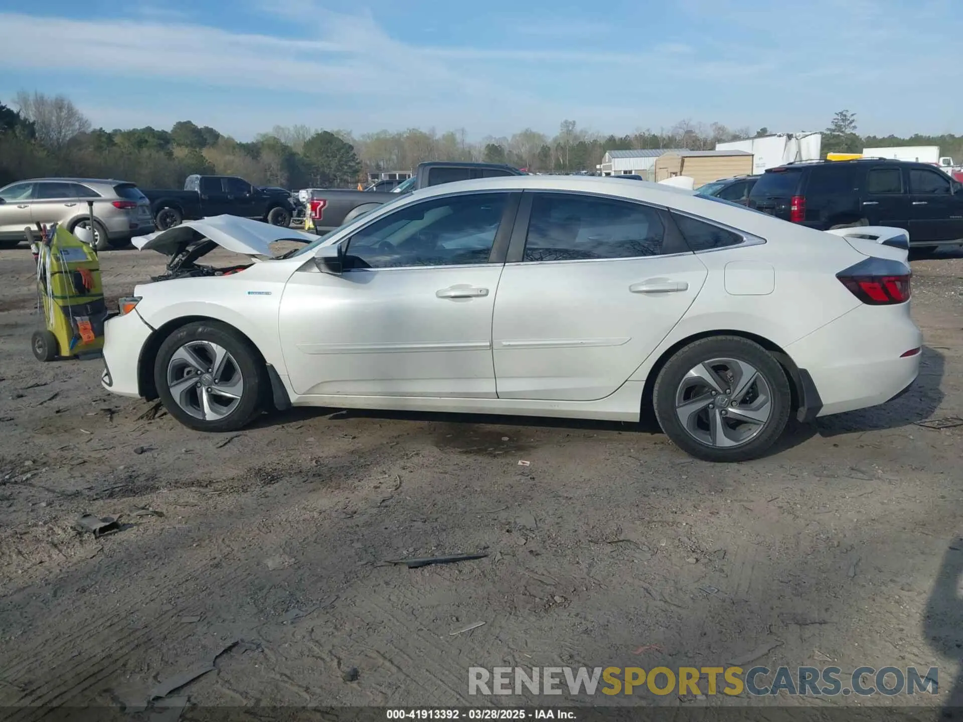 14 fotografías del automóvil dañado 19XZE4F56KE002946 HONDA INSIGHT 2019