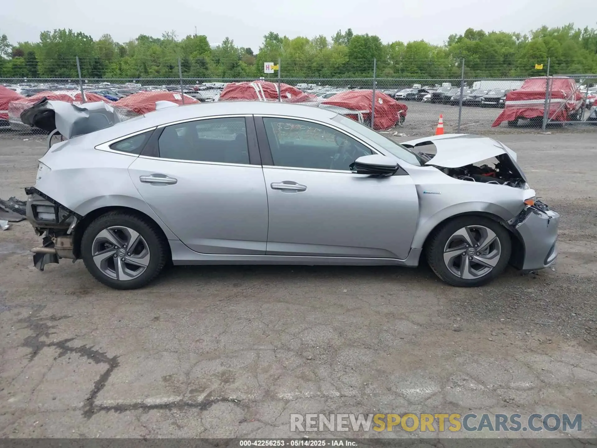 14 fotografías del automóvil dañado 19XZE4F57KE009386 HONDA INSIGHT 2019