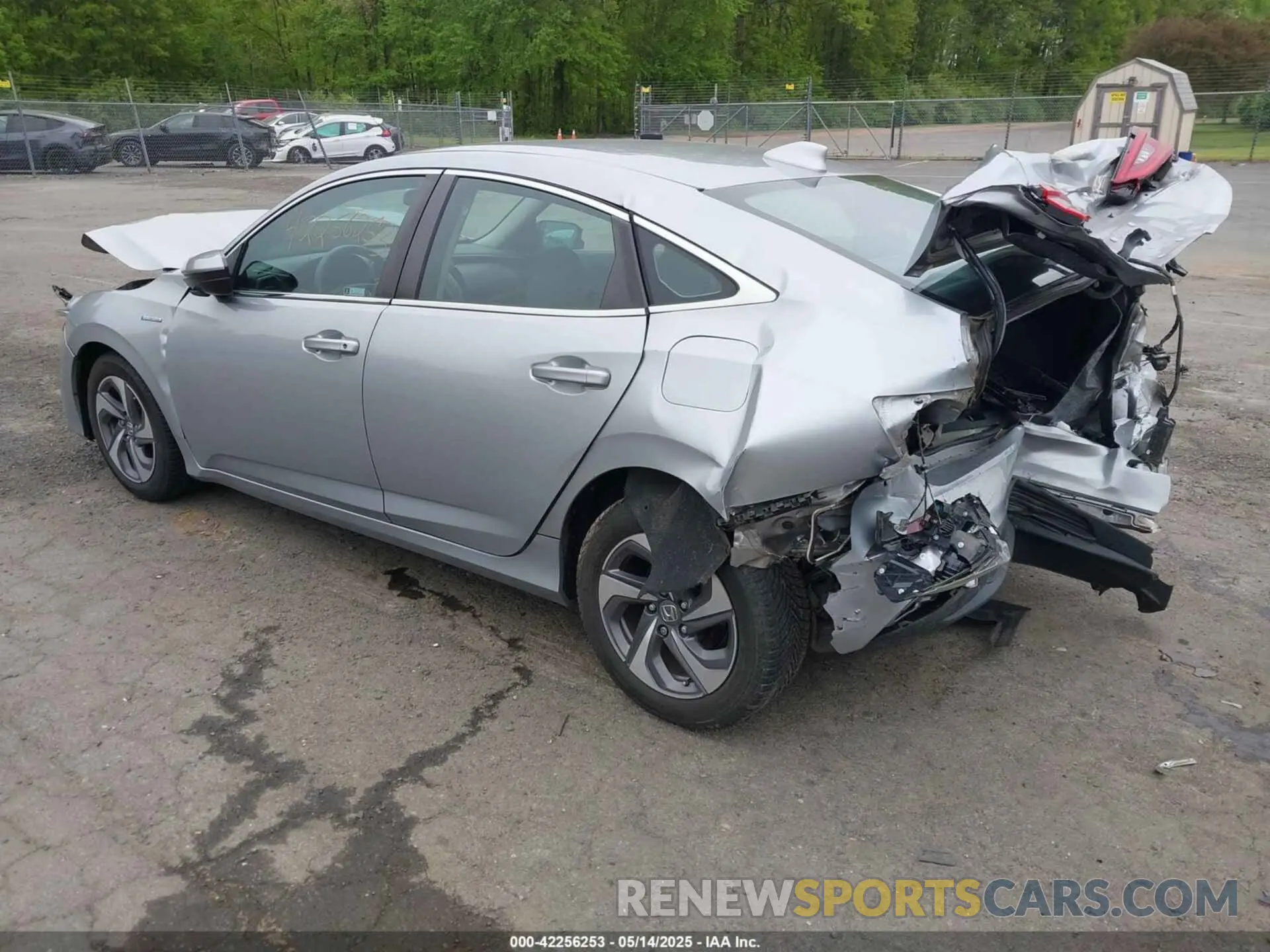 3 fotografías del automóvil dañado 19XZE4F57KE009386 HONDA INSIGHT 2019