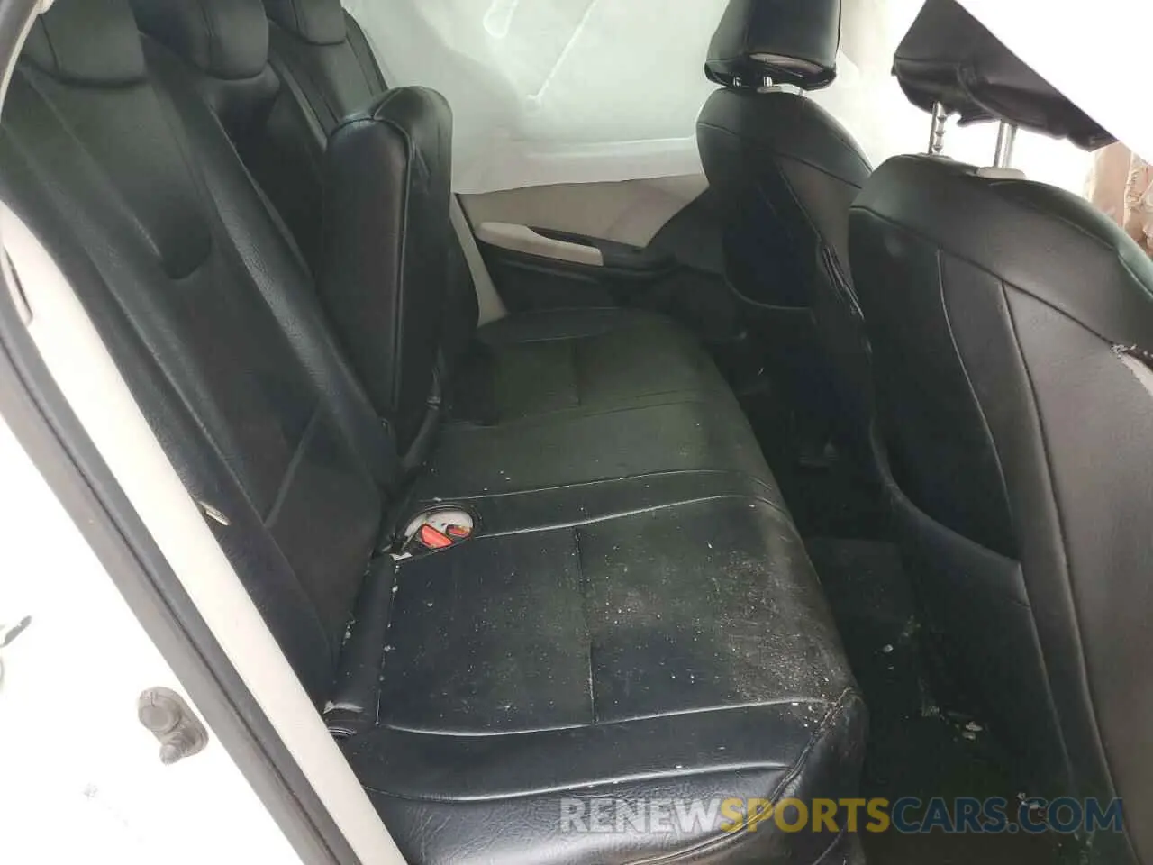 10 fotografías del automóvil dañado 19XZE4F58KE015133 HONDA INSIGHT 2019