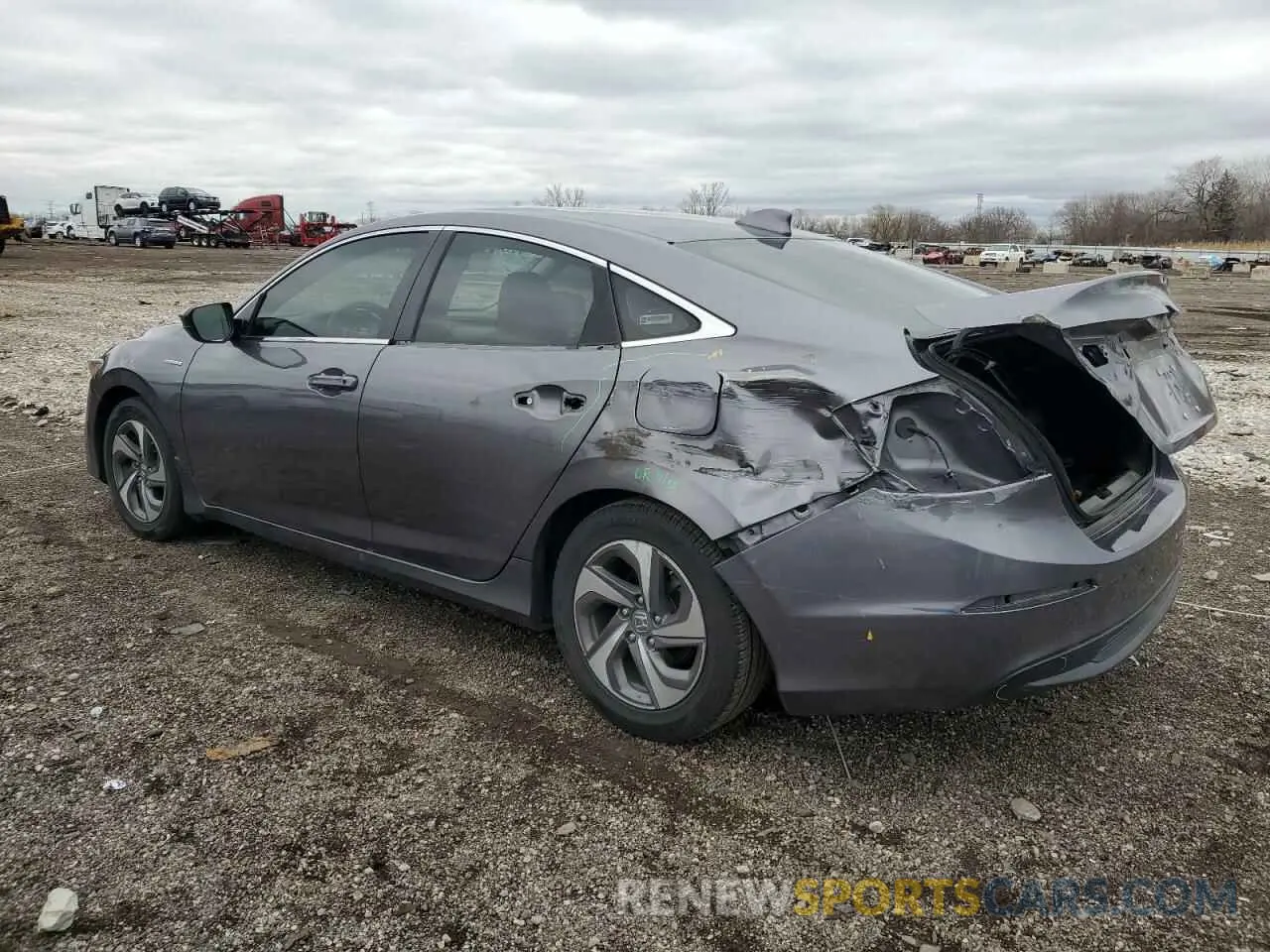 2 fotografías del automóvil dañado 19XZE4F58KE031476 HONDA INSIGHT 2019