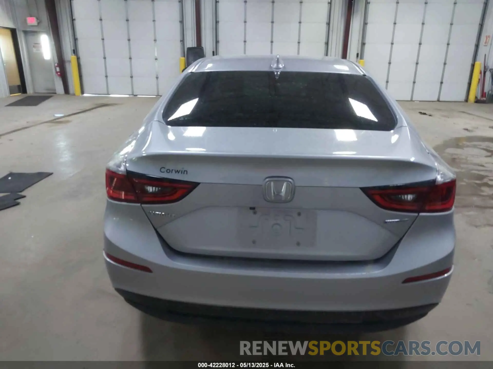 17 fotografías del automóvil dañado 19XZE4F59KE001869 HONDA INSIGHT 2019