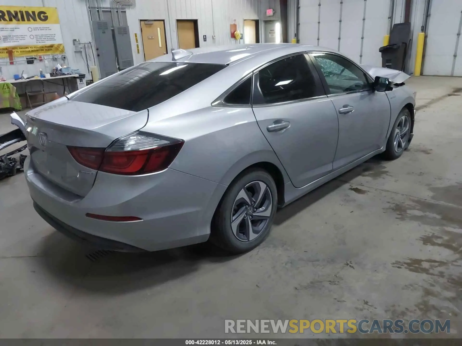 4 fotografías del automóvil dañado 19XZE4F59KE001869 HONDA INSIGHT 2019