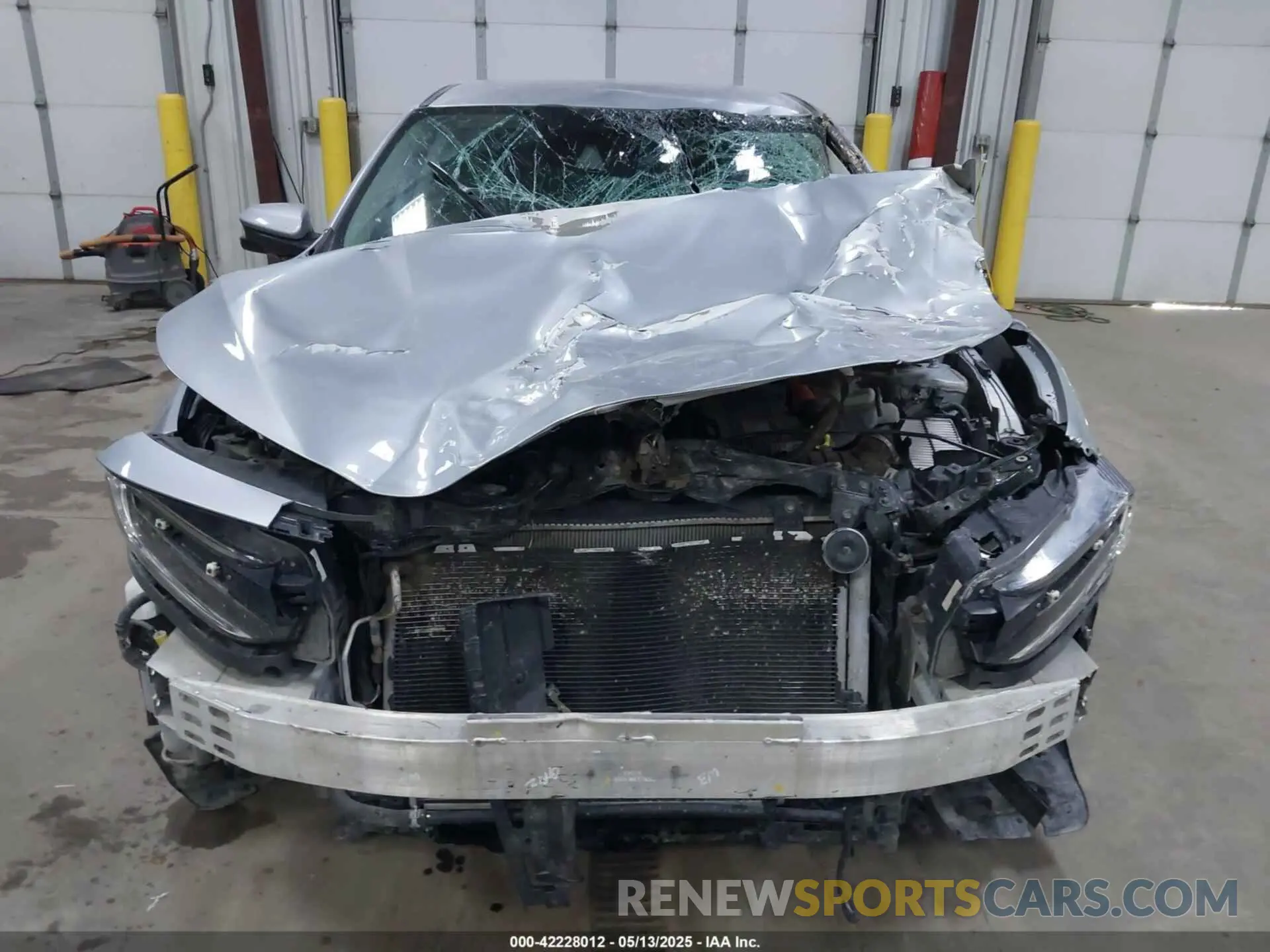 6 fotografías del automóvil dañado 19XZE4F59KE001869 HONDA INSIGHT 2019