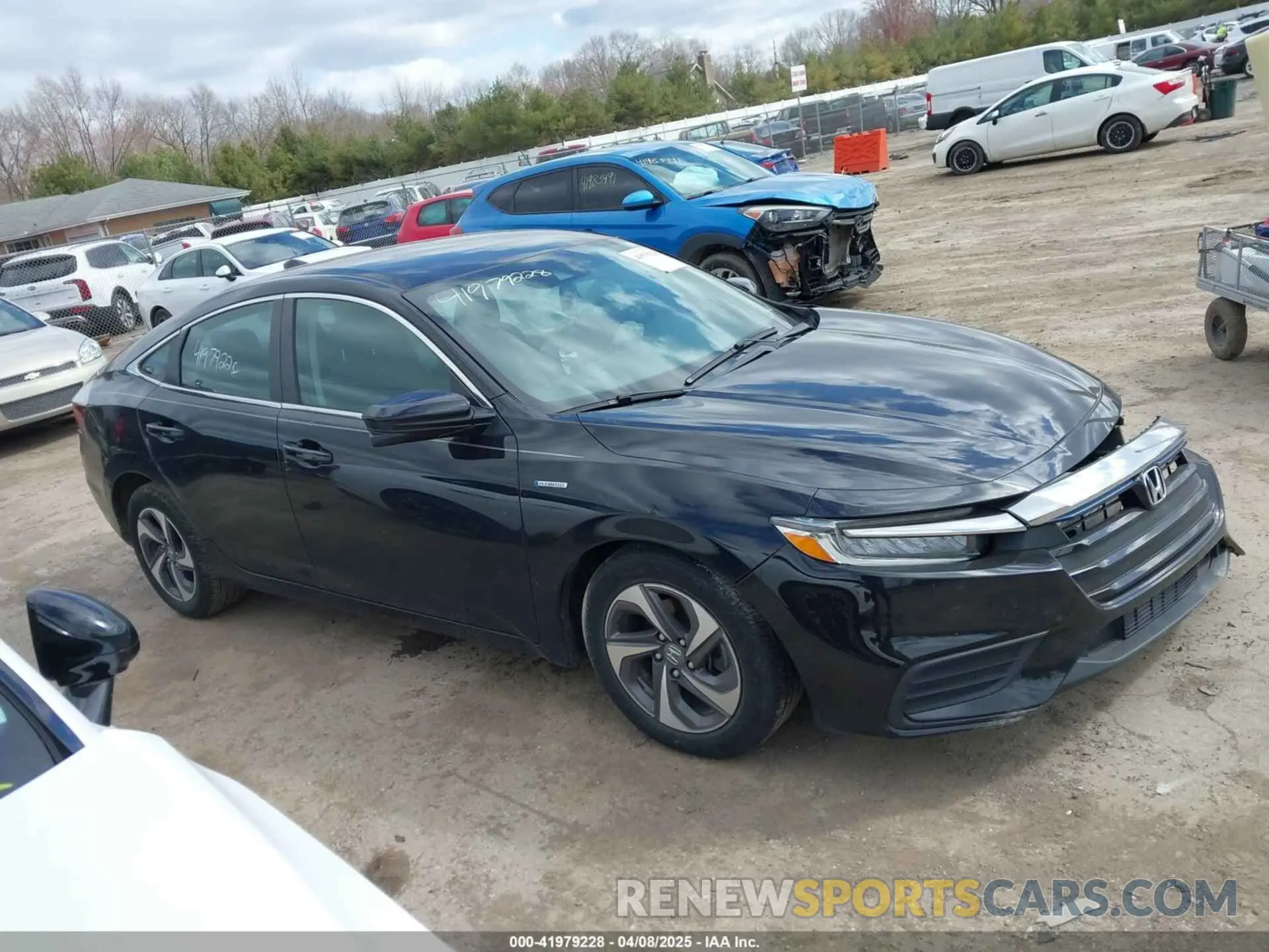13 fotografías del automóvil dañado 19XZE4F59KE025217 HONDA INSIGHT 2019