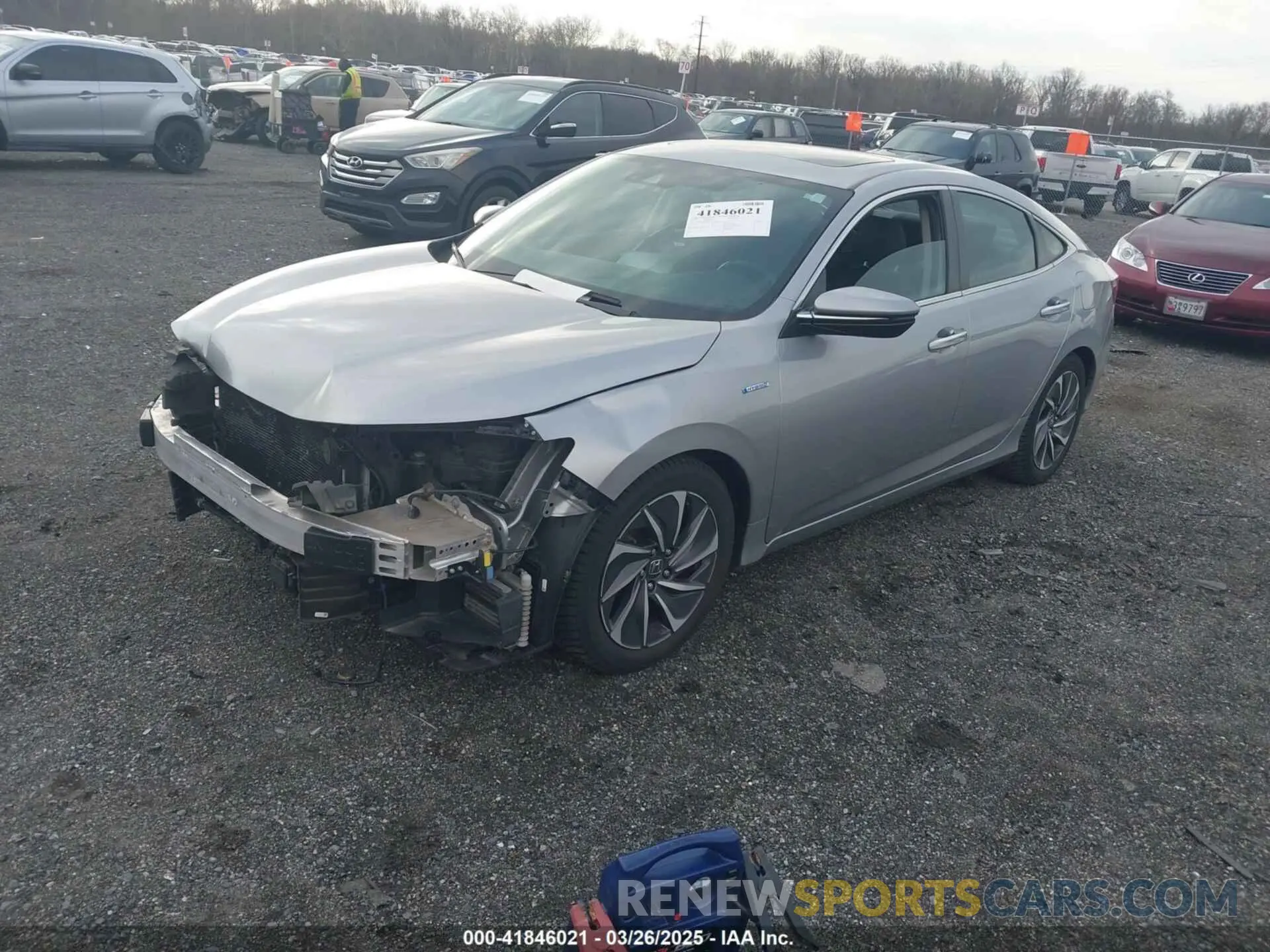 2 fotografías del automóvil dañado 19XZE4F93KE003037 HONDA INSIGHT 2019