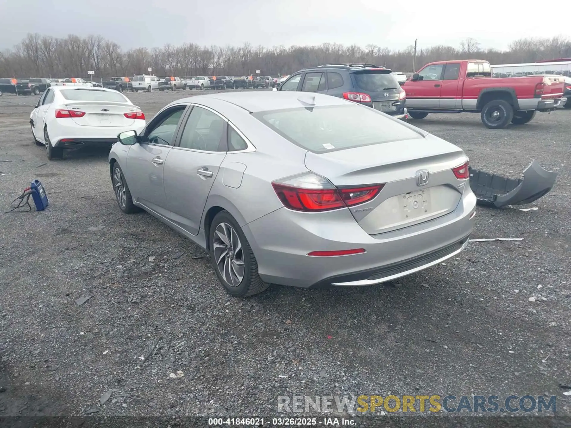 3 fotografías del automóvil dañado 19XZE4F93KE003037 HONDA INSIGHT 2019