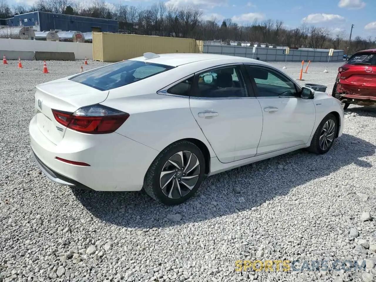 3 fotografías del automóvil dañado 19XZE4F94KE013561 HONDA INSIGHT 2019
