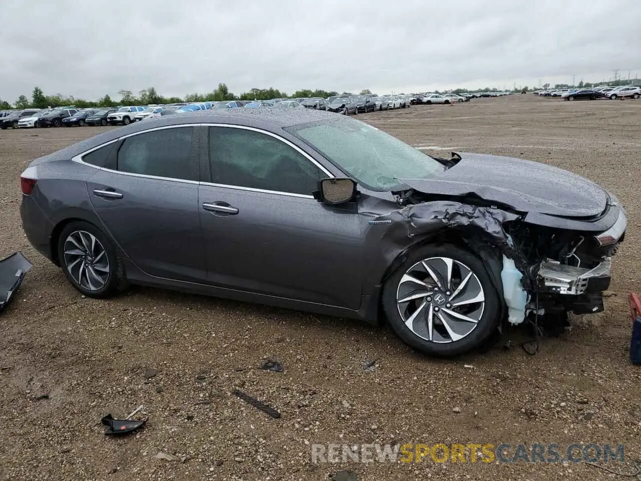 4 fotografías del automóvil dañado 19XZE4F94KE024088 HONDA INSIGHT 2019