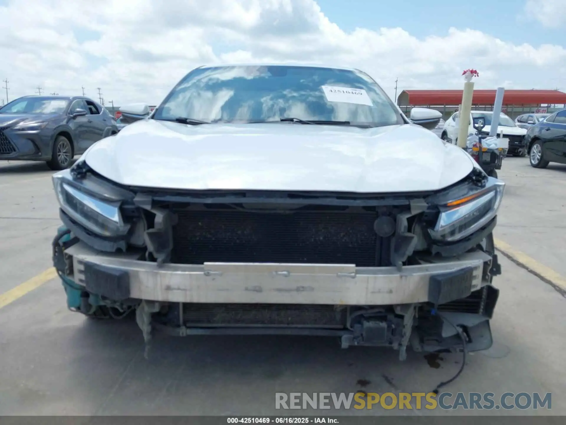 13 fotografías del automóvil dañado 19XZE4F95KE013732 HONDA INSIGHT 2019