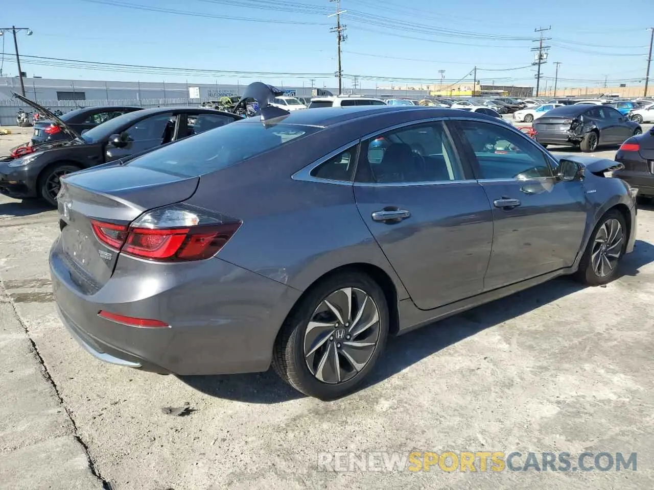 3 fotografías del automóvil dañado 19XZE4F96KE031589 HONDA INSIGHT 2019