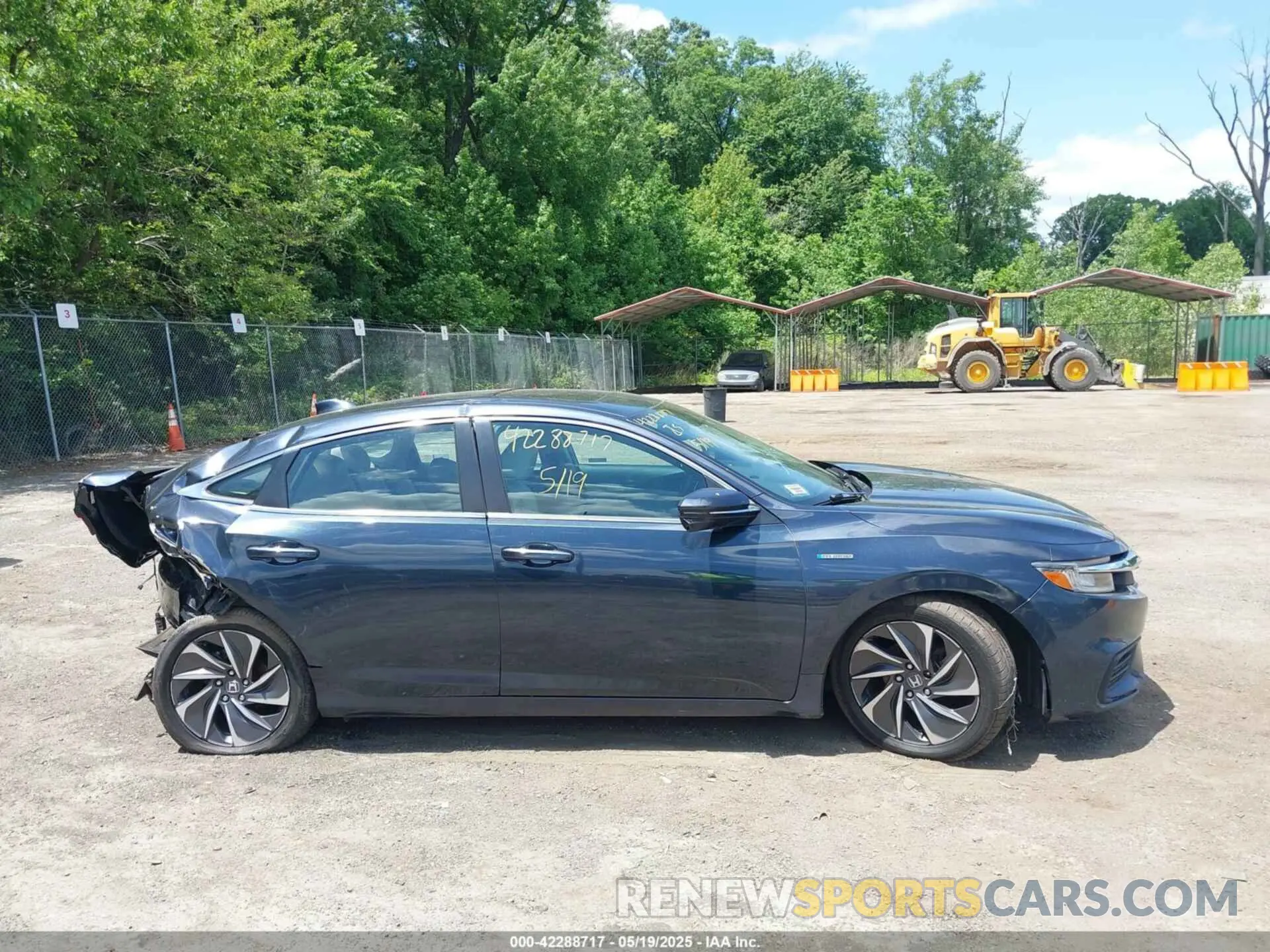 13 fotografías del automóvil dañado 19XZE4F97KE002473 HONDA INSIGHT 2019