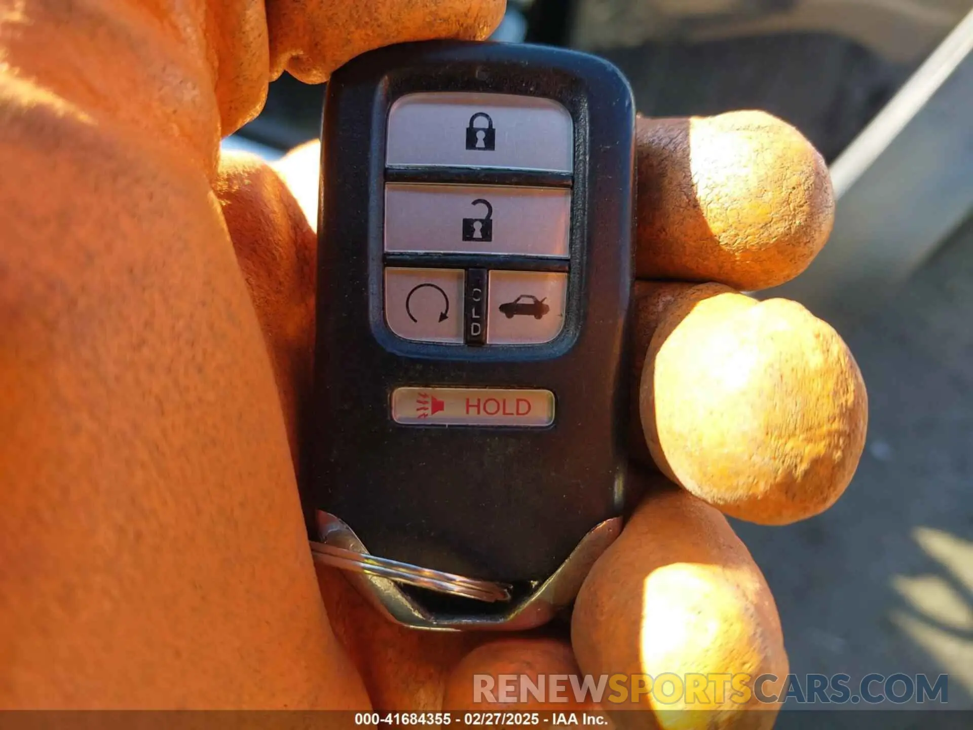 11 fotografías del automóvil dañado 19XZE4F97KE019824 HONDA INSIGHT 2019