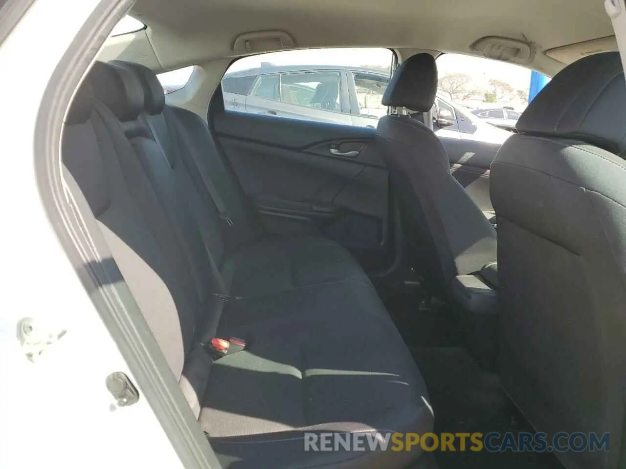 10 fotografías del automóvil dañado 19XZE4F50LE013278 HONDA INSIGHT 2020