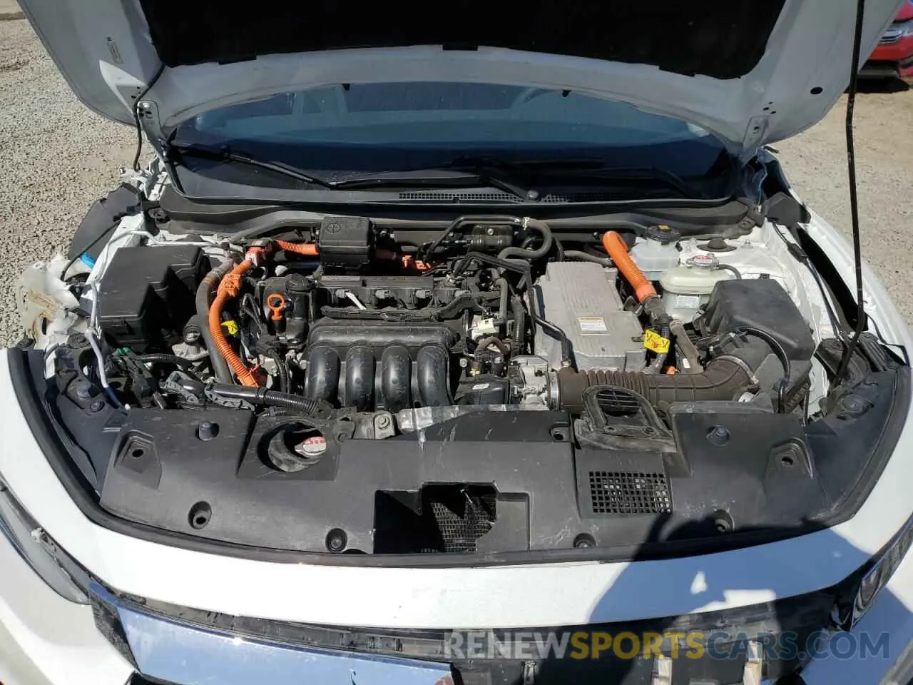 11 fotografías del automóvil dañado 19XZE4F50LE013278 HONDA INSIGHT 2020