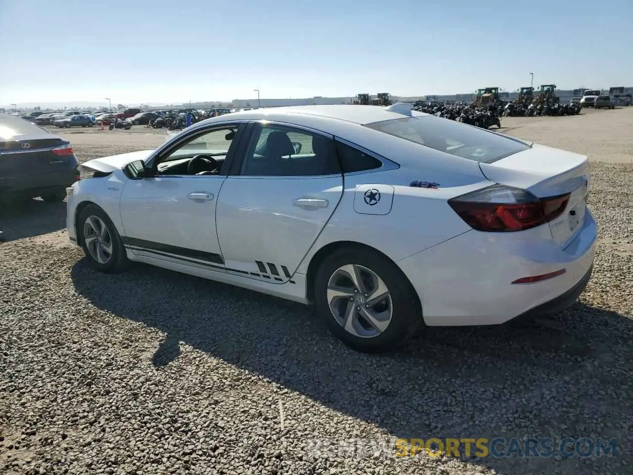 2 fotografías del automóvil dañado 19XZE4F50LE013278 HONDA INSIGHT 2020