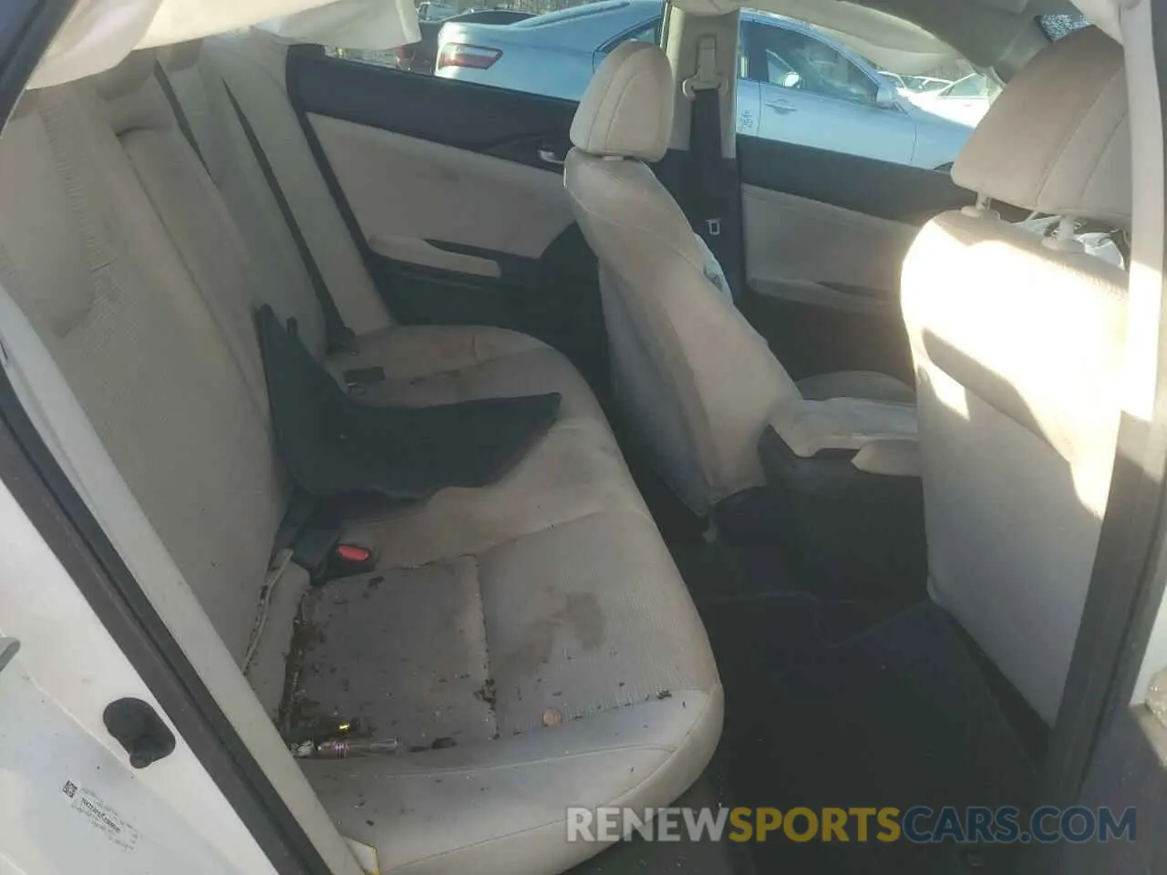 10 fotografías del automóvil dañado 19XZE4F53LE009595 HONDA INSIGHT 2020