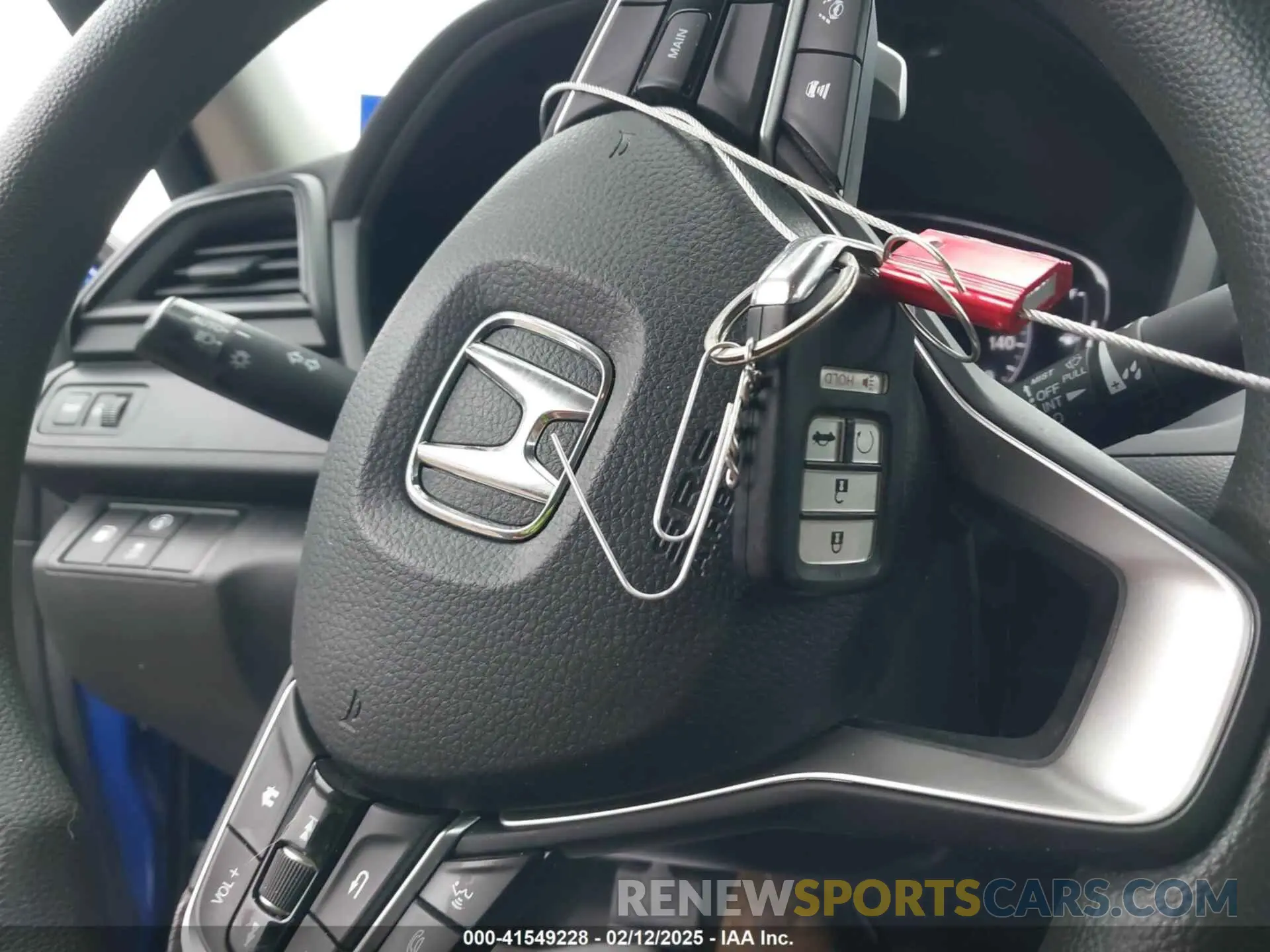 11 fotografías del automóvil dañado 19XZE4F55LE009856 HONDA INSIGHT 2020