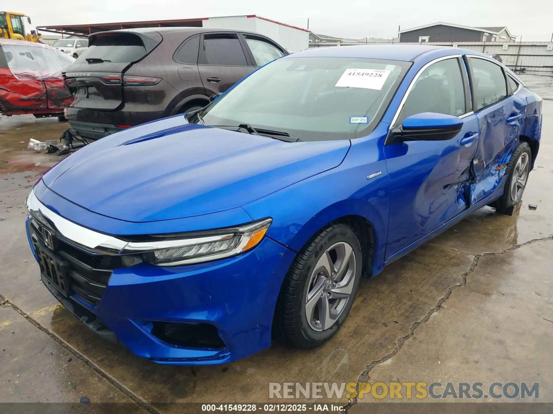 2 fotografías del automóvil dañado 19XZE4F55LE009856 HONDA INSIGHT 2020