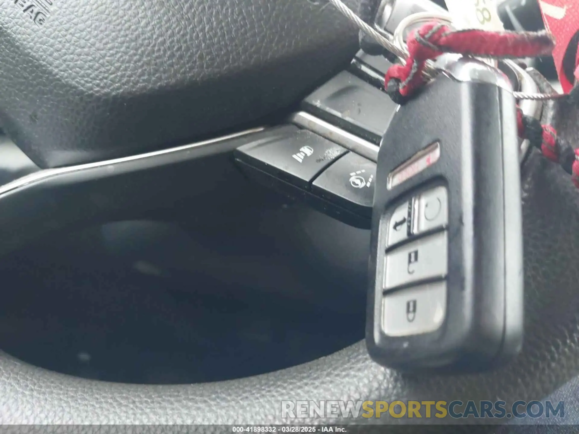 11 fotografías del automóvil dañado 19XZE4F57LE005906 HONDA INSIGHT 2020