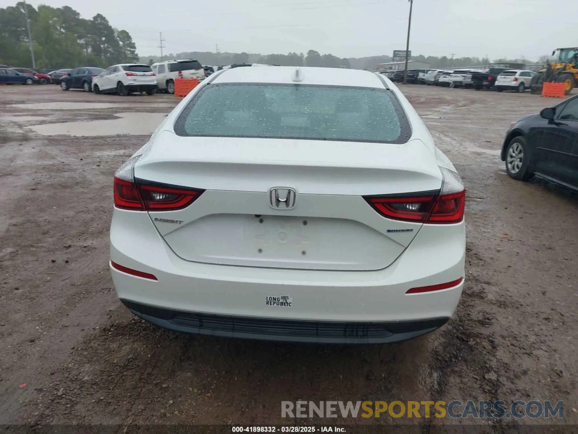 16 fotografías del automóvil dañado 19XZE4F57LE005906 HONDA INSIGHT 2020