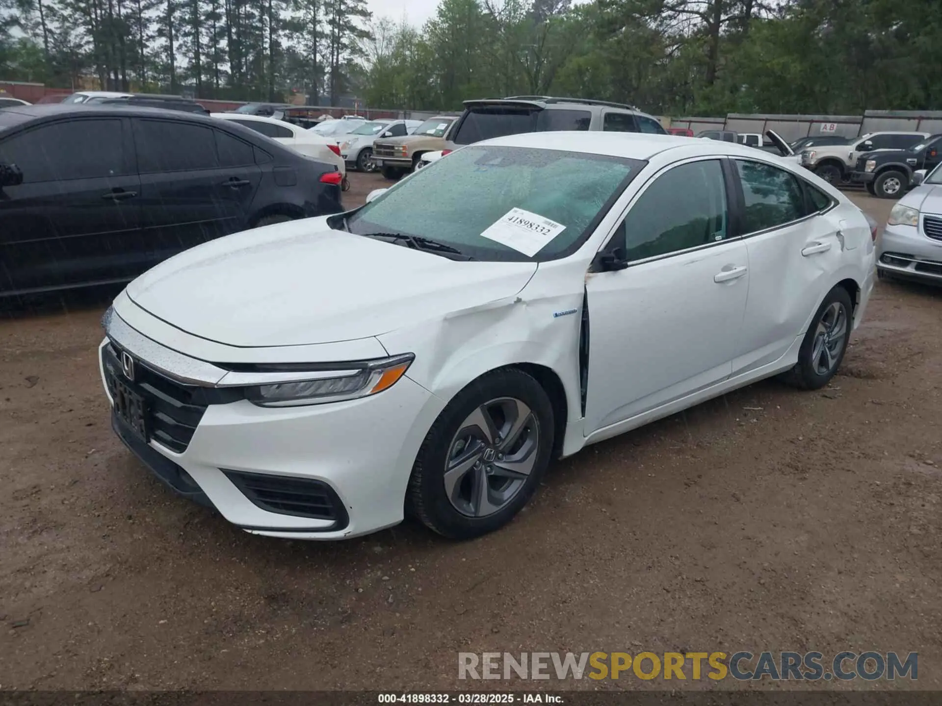 2 fotografías del automóvil dañado 19XZE4F57LE005906 HONDA INSIGHT 2020