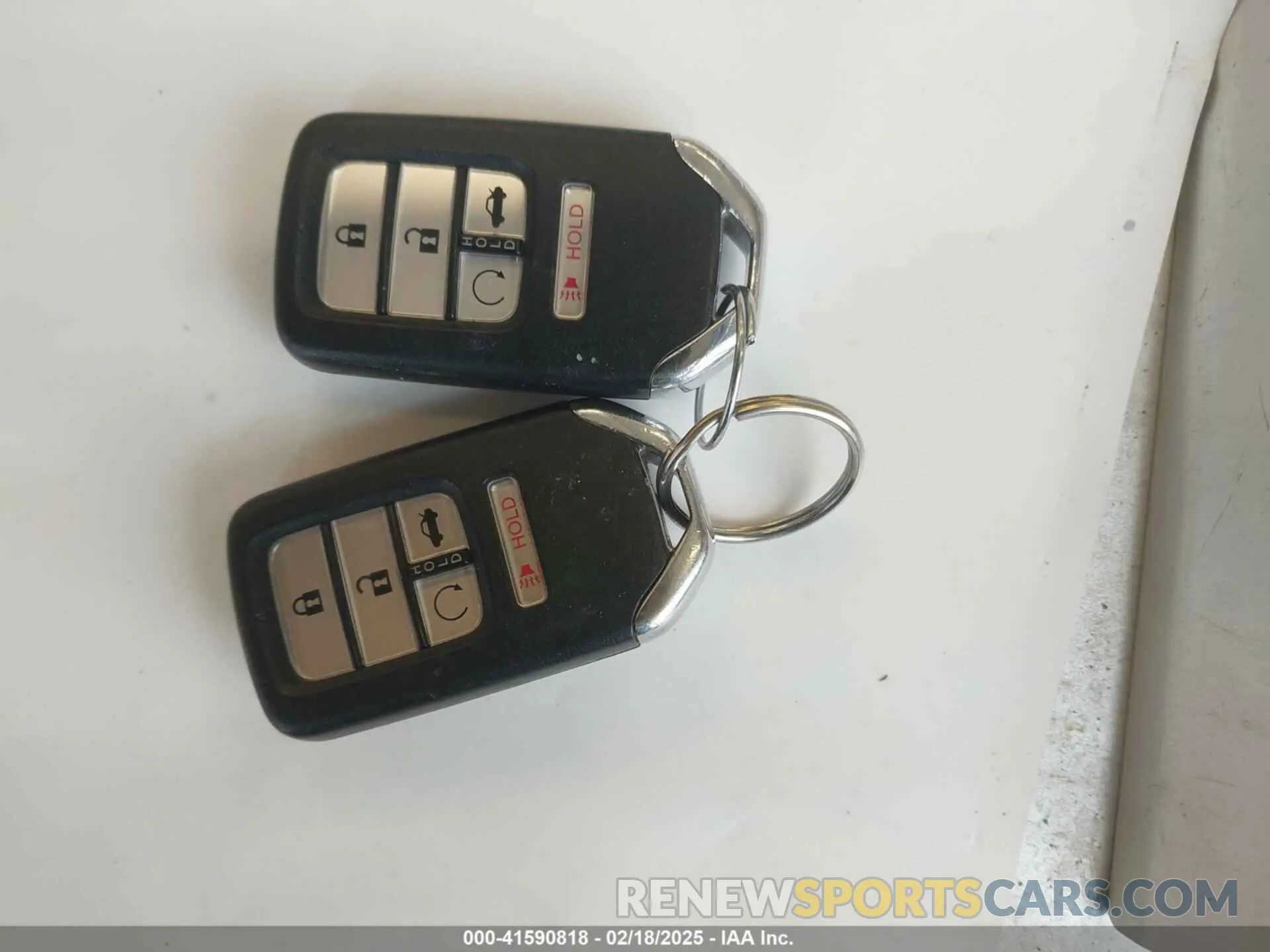 11 fotografías del automóvil dañado 19XZE4F58LE008670 HONDA INSIGHT 2020