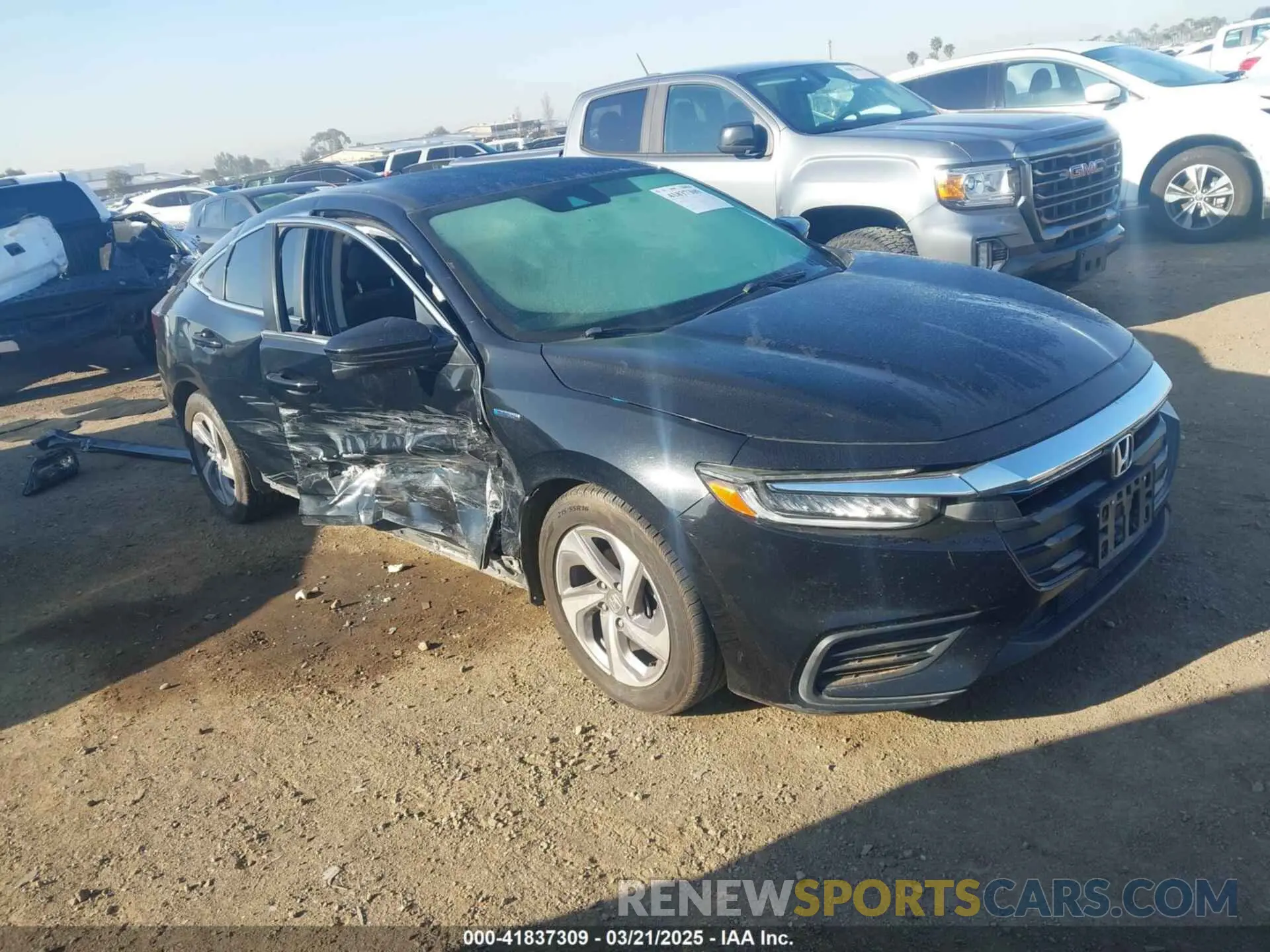 1 fotografías del automóvil dañado 19XZE4F59LE014980 HONDA INSIGHT 2020