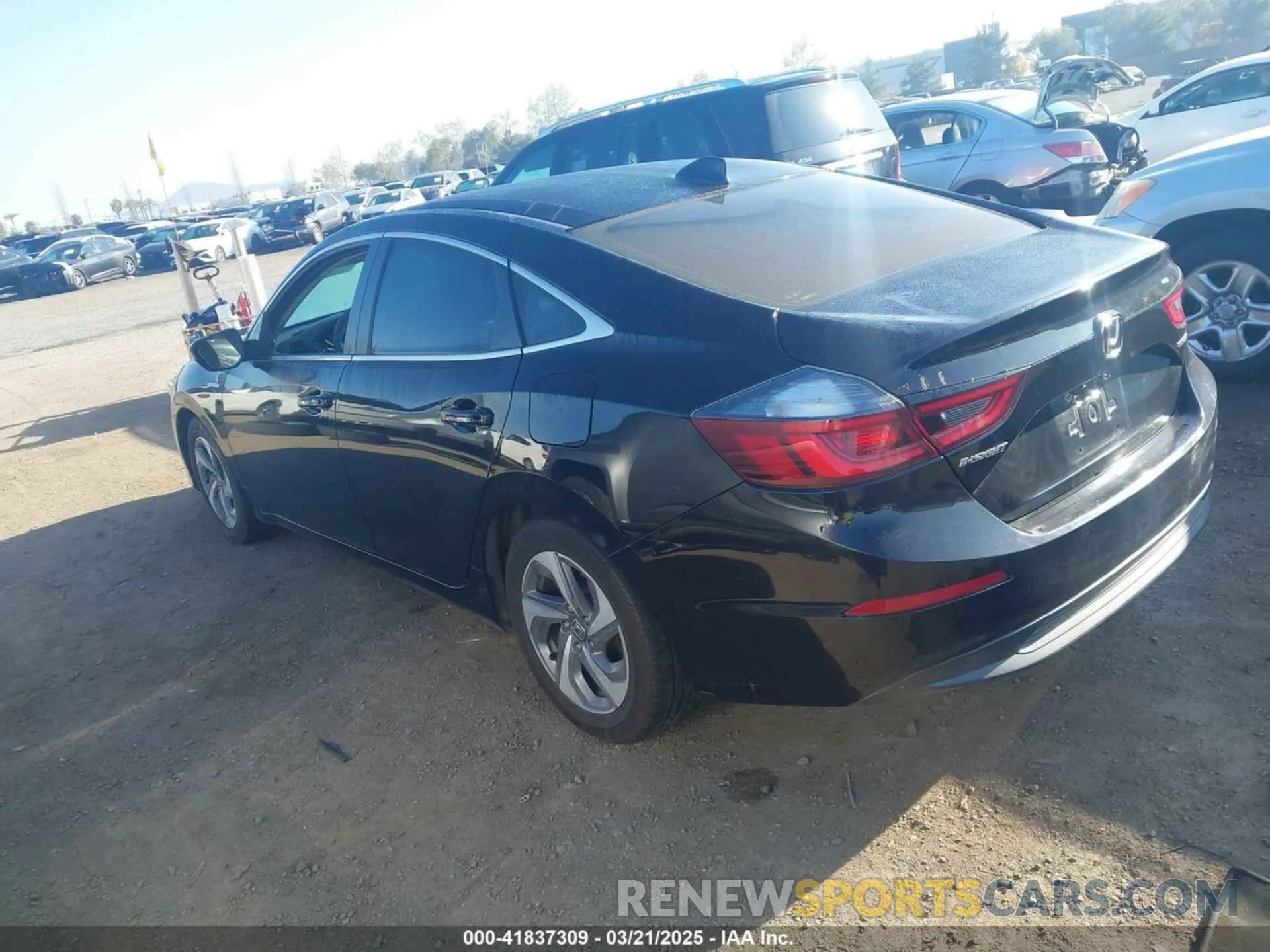 3 fotografías del automóvil dañado 19XZE4F59LE014980 HONDA INSIGHT 2020