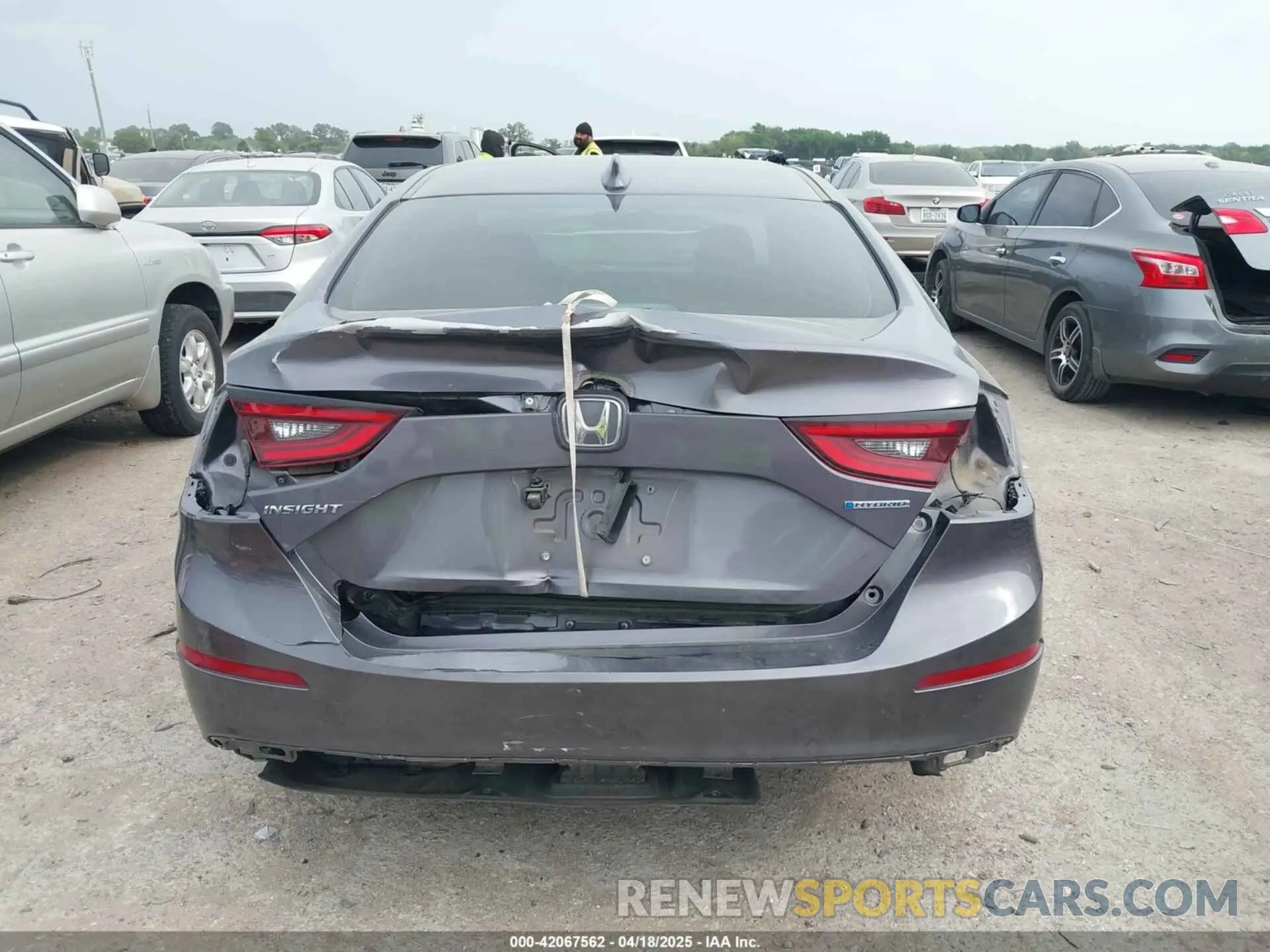 16 fotografías del automóvil dañado 19XZE4F5XLE014194 HONDA INSIGHT 2020