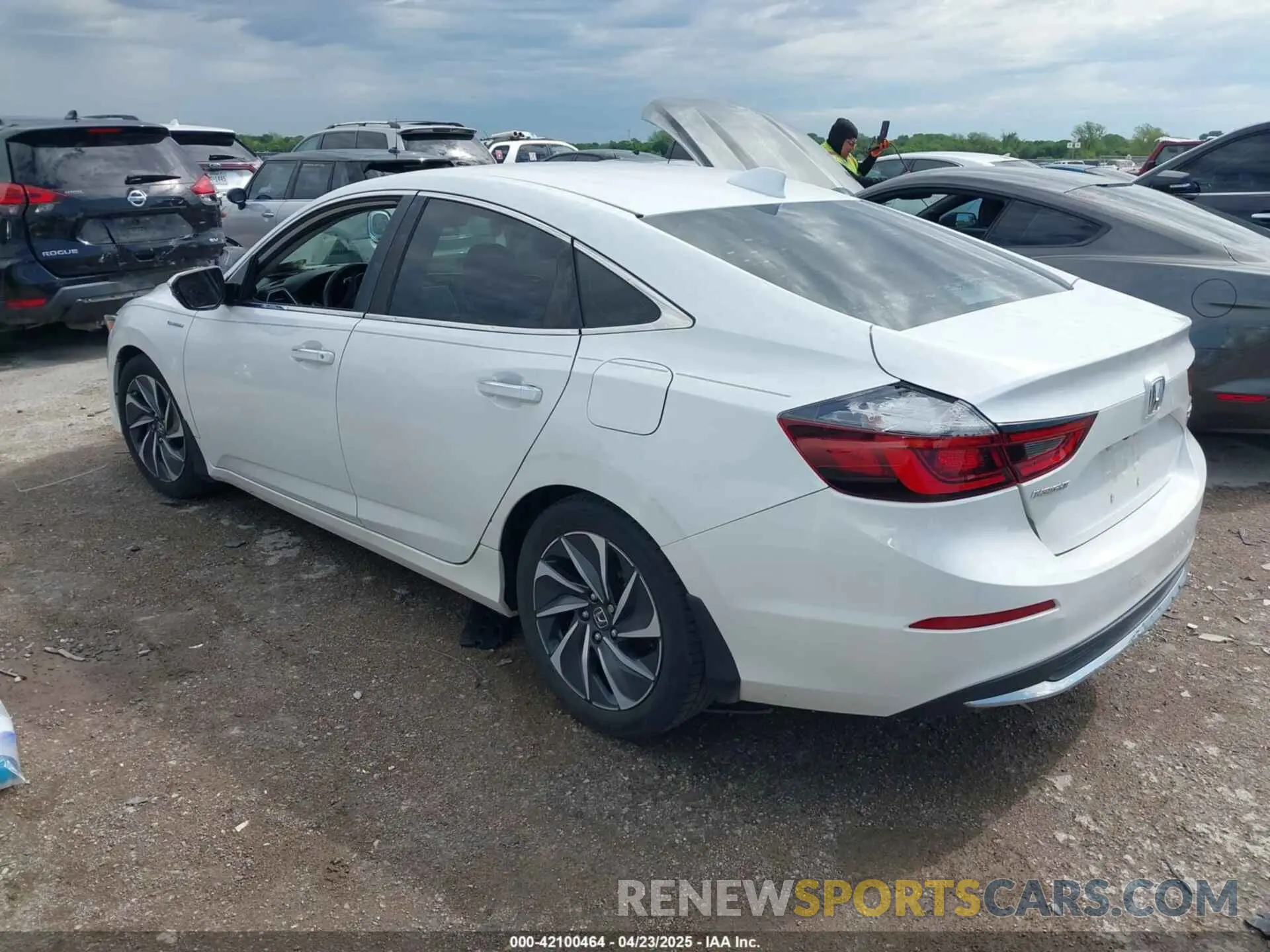 3 fotografías del automóvil dañado 19XZE4F93LE009017 HONDA INSIGHT 2020