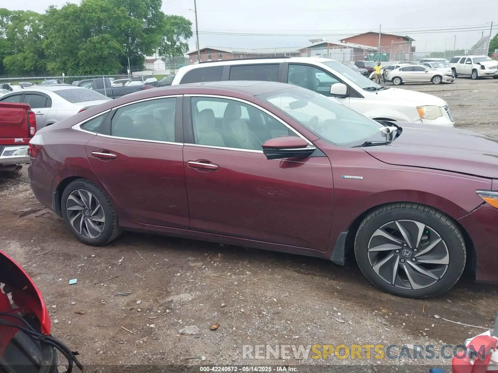 13 fotografías del automóvil dañado 19XZE4F93LE010040 HONDA INSIGHT 2020