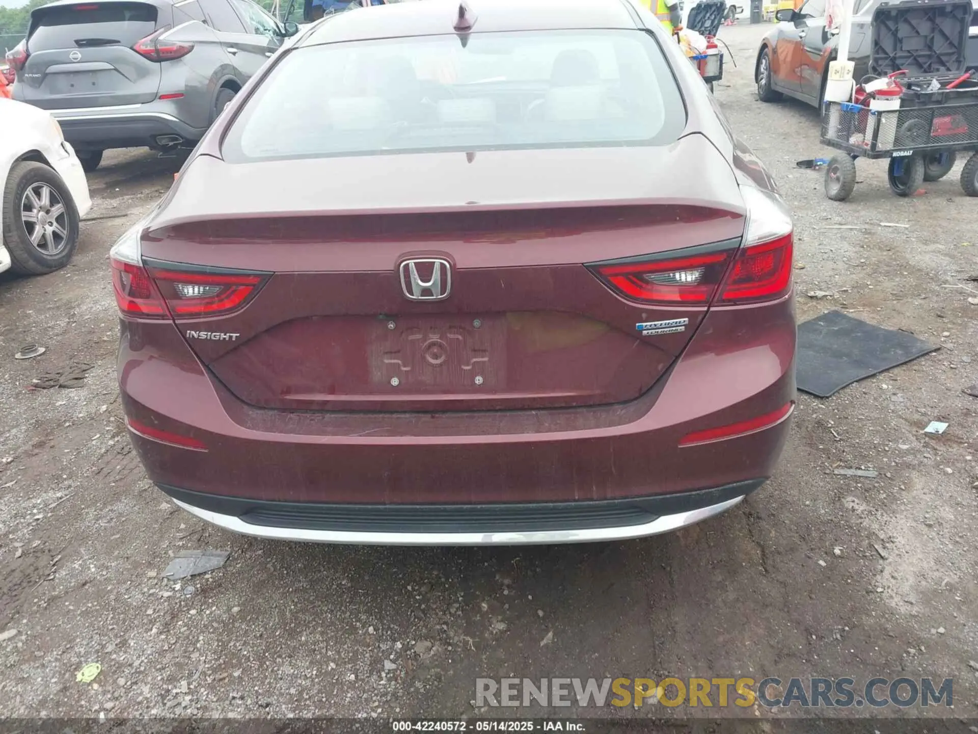 16 fotografías del automóvil dañado 19XZE4F93LE010040 HONDA INSIGHT 2020