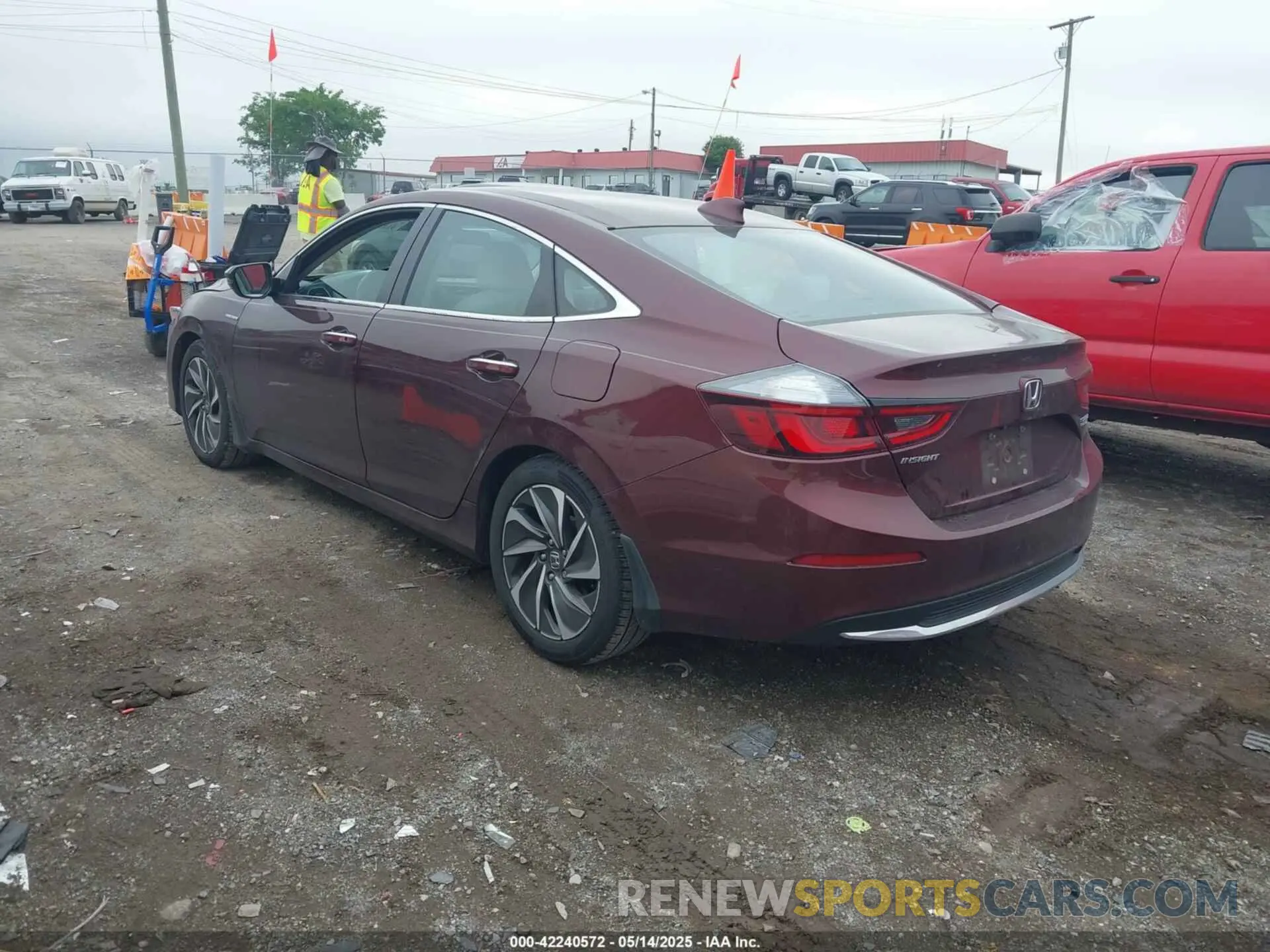 3 fotografías del automóvil dañado 19XZE4F93LE010040 HONDA INSIGHT 2020