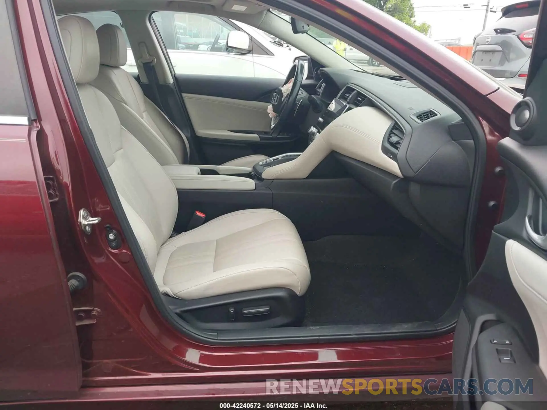 5 fotografías del automóvil dañado 19XZE4F93LE010040 HONDA INSIGHT 2020