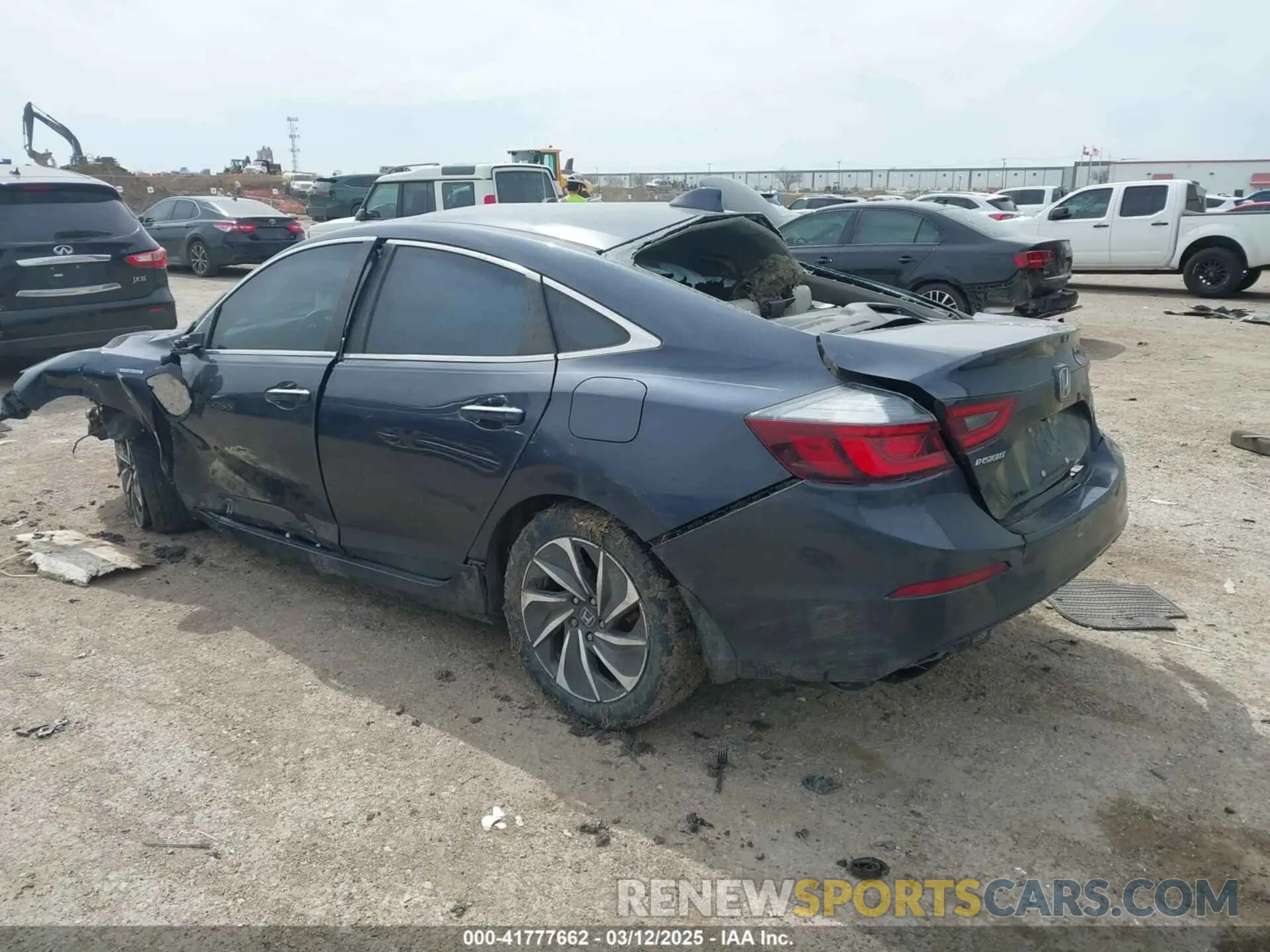 3 fotografías del automóvil dañado 19XZE4F94LE006918 HONDA INSIGHT 2020