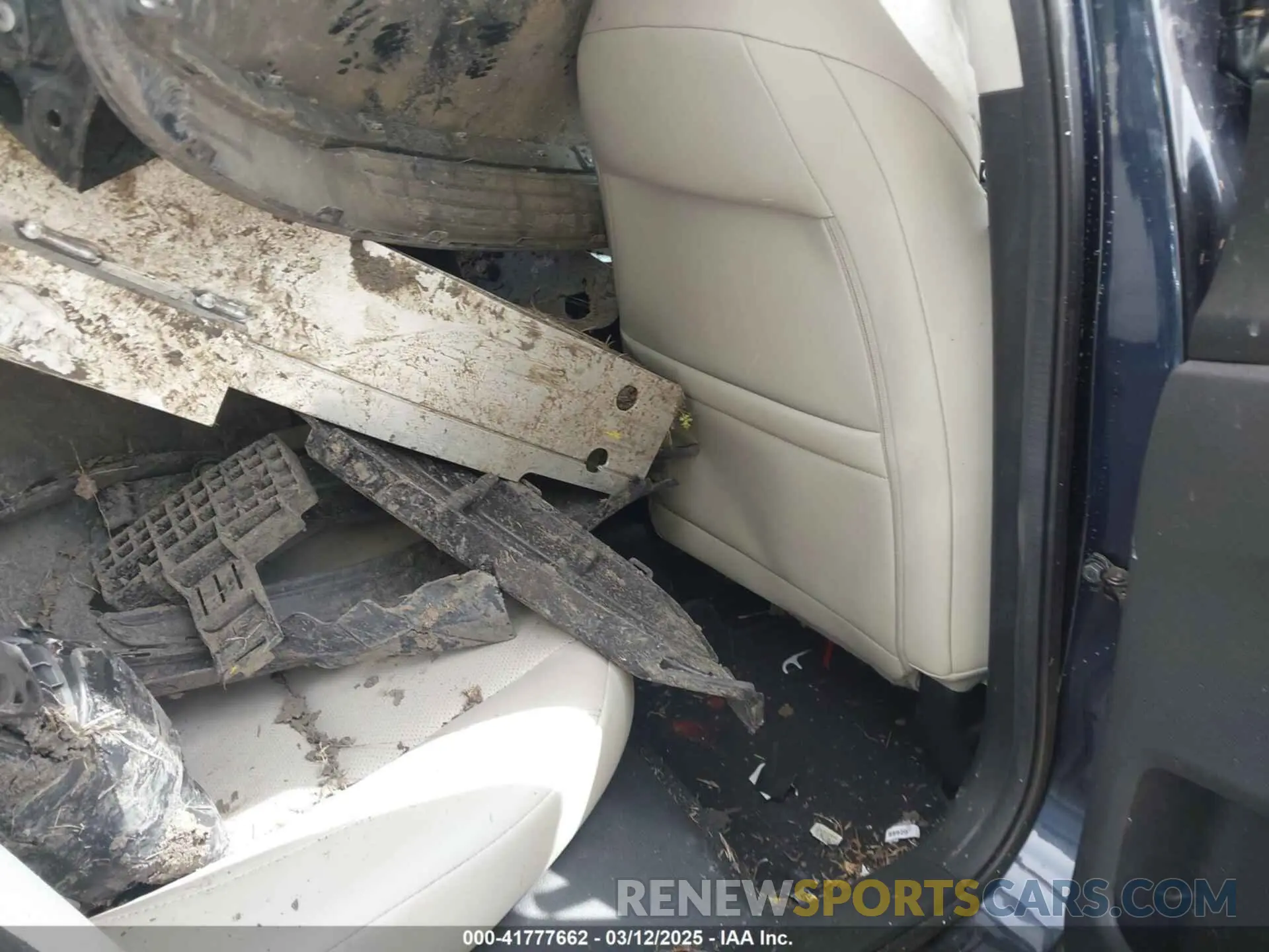 8 fotografías del automóvil dañado 19XZE4F94LE006918 HONDA INSIGHT 2020