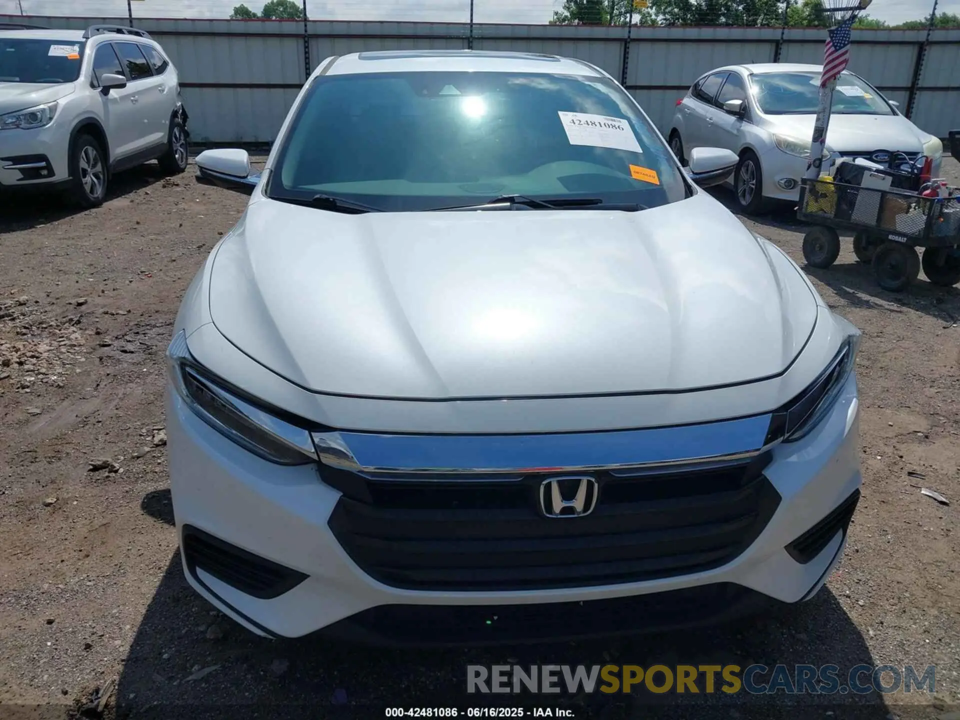 12 fotografías del automóvil dañado 19XZE4F99LE004484 HONDA INSIGHT 2020