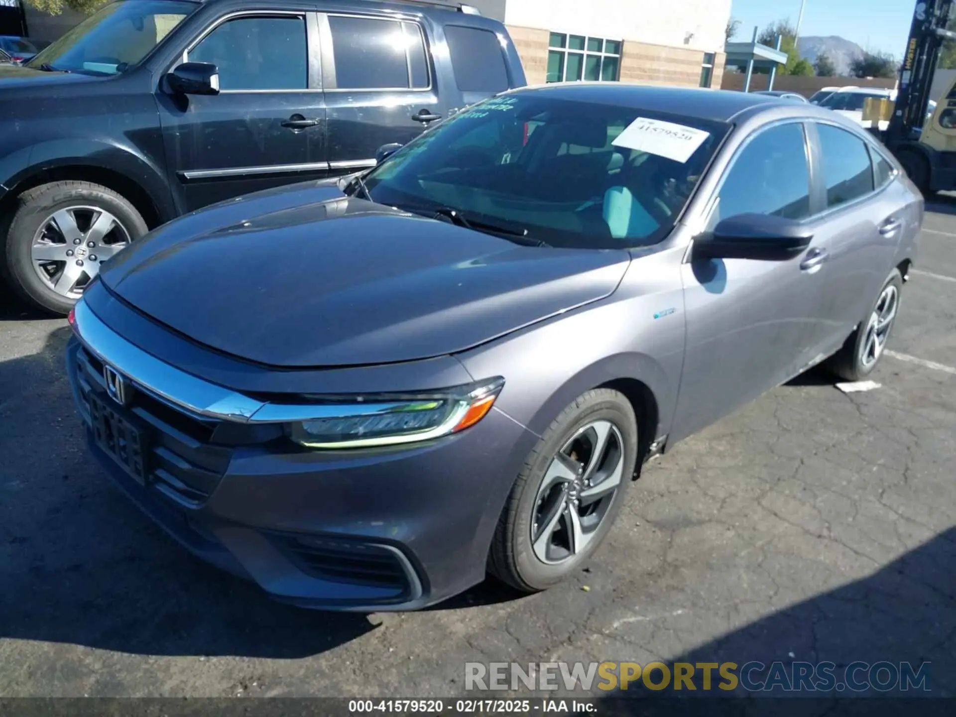2 fotografías del automóvil dañado 19XZE4F51ME006728 HONDA INSIGHT 2021