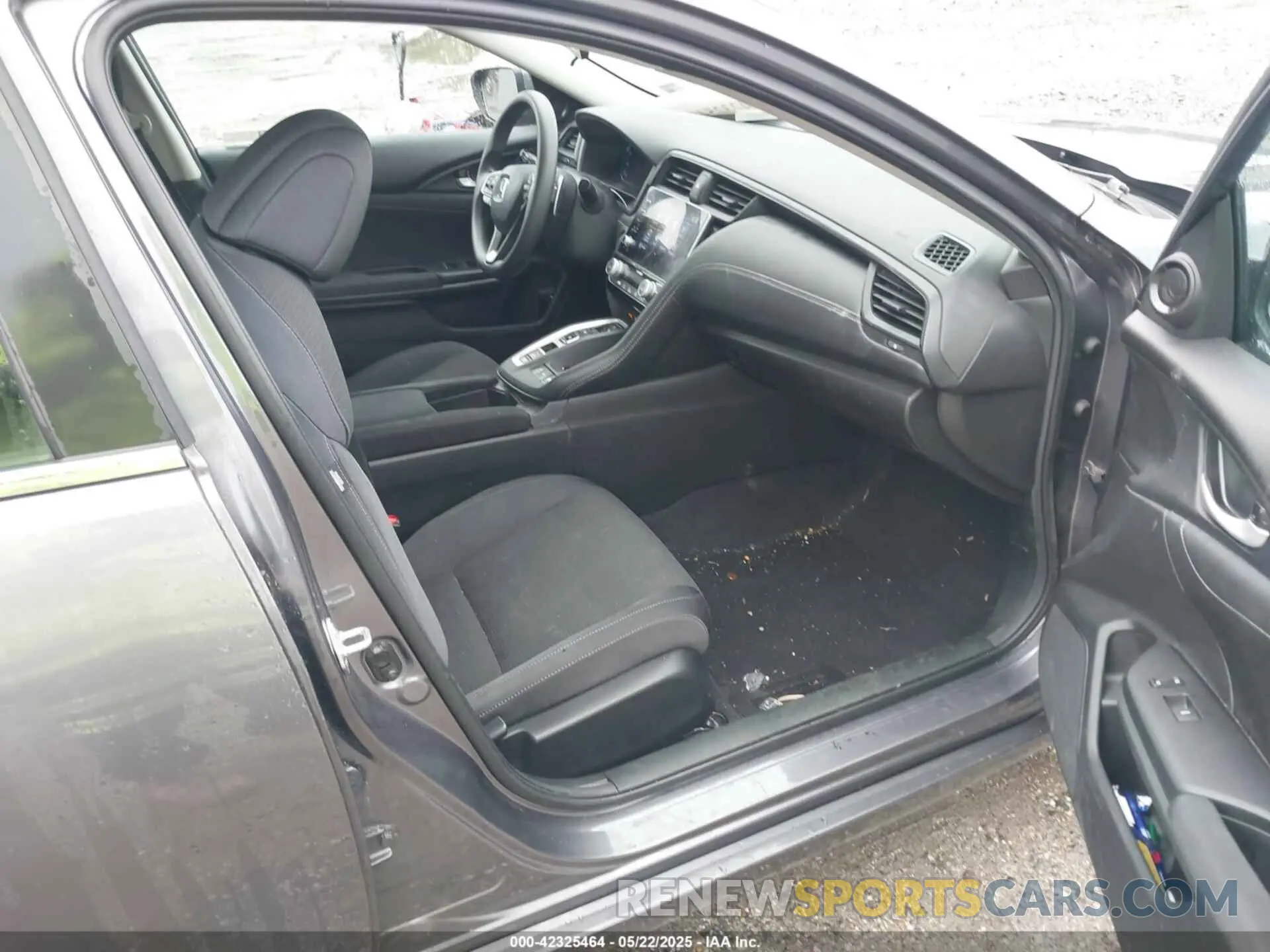 5 fotografías del automóvil dañado 19XZE4F52ME009864 HONDA INSIGHT 2021